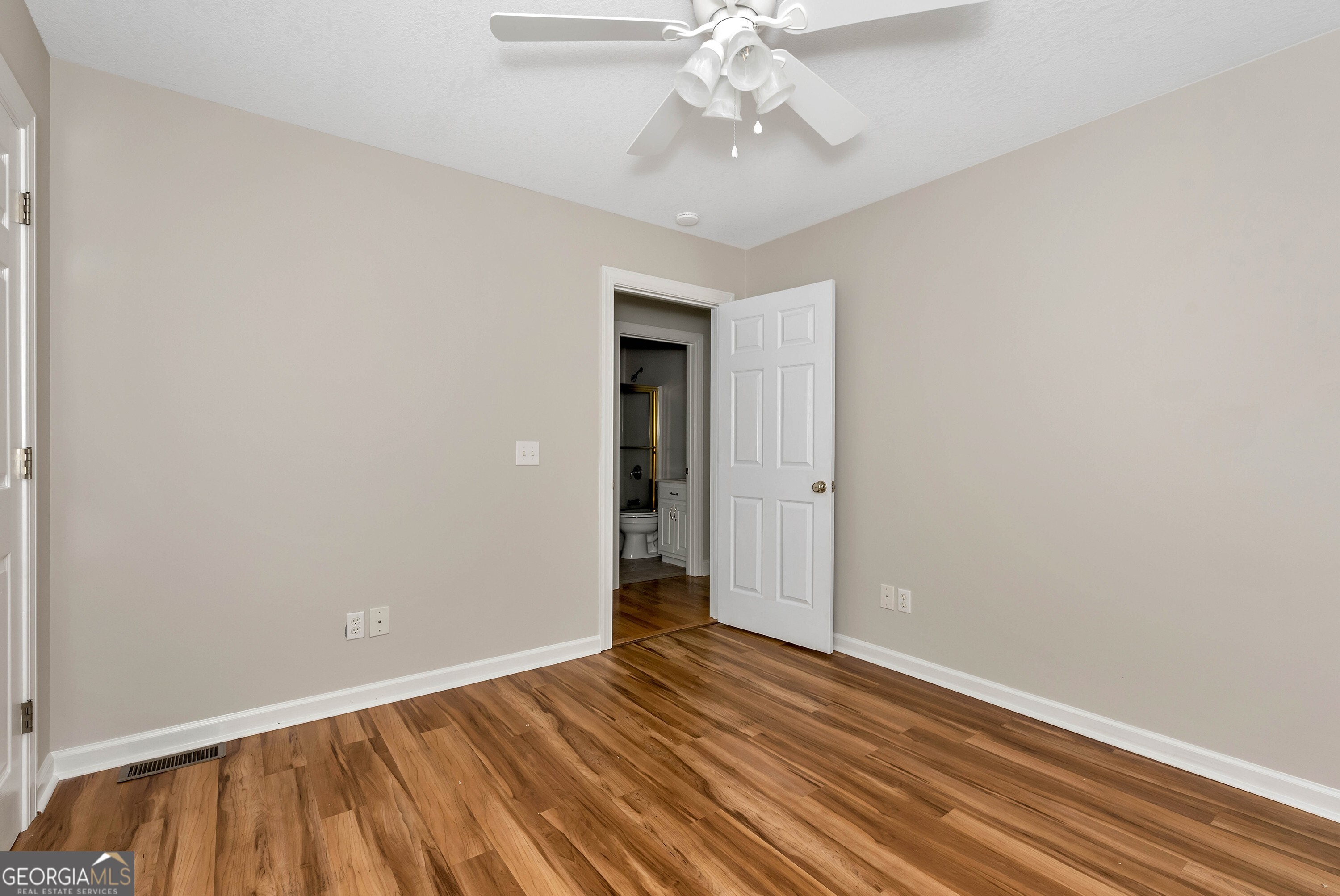 161 Falling Creek Property Photo 25