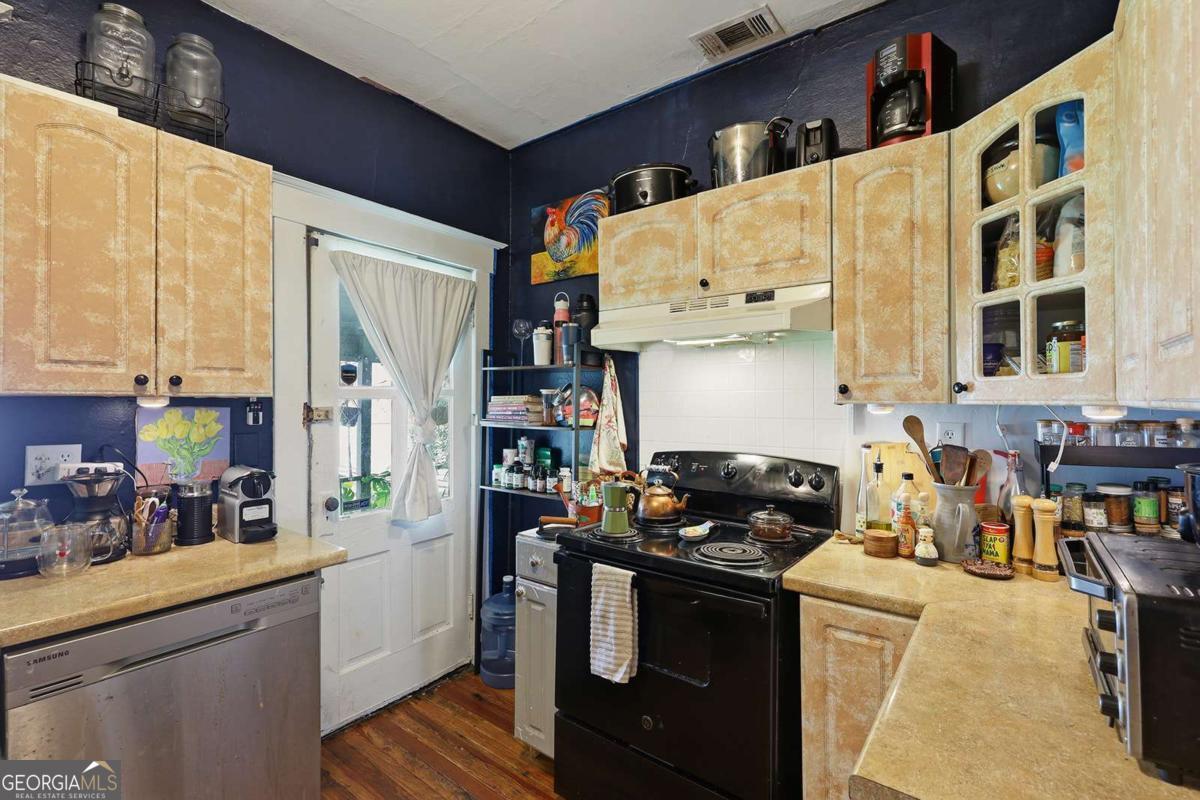 1218 E 48th Street Property Photo 25