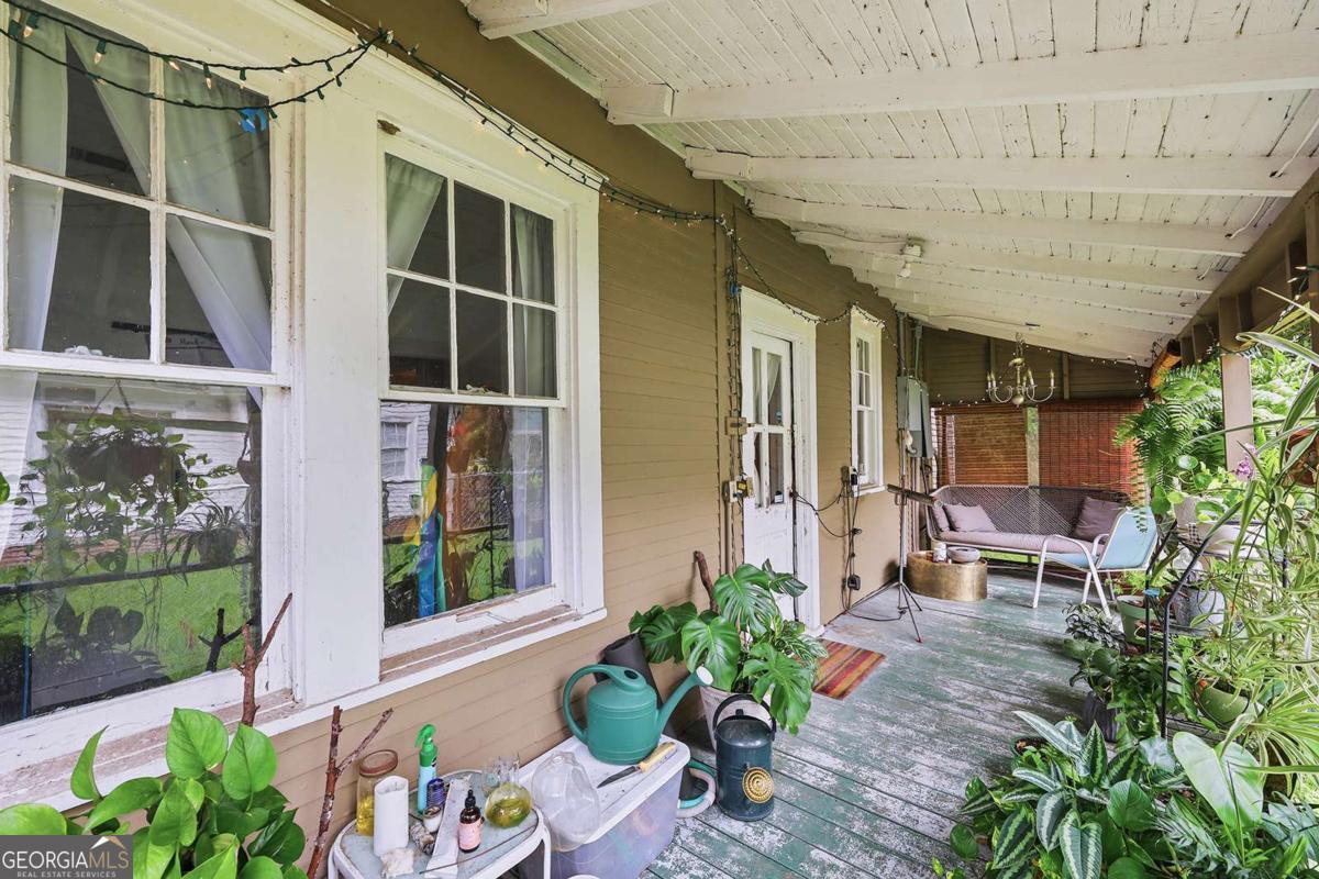 1218 E 48th Street Property Photo 37