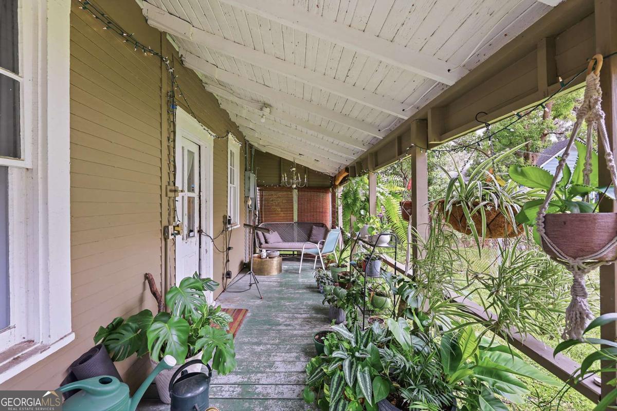 1218 E 48th Street Property Photo 38