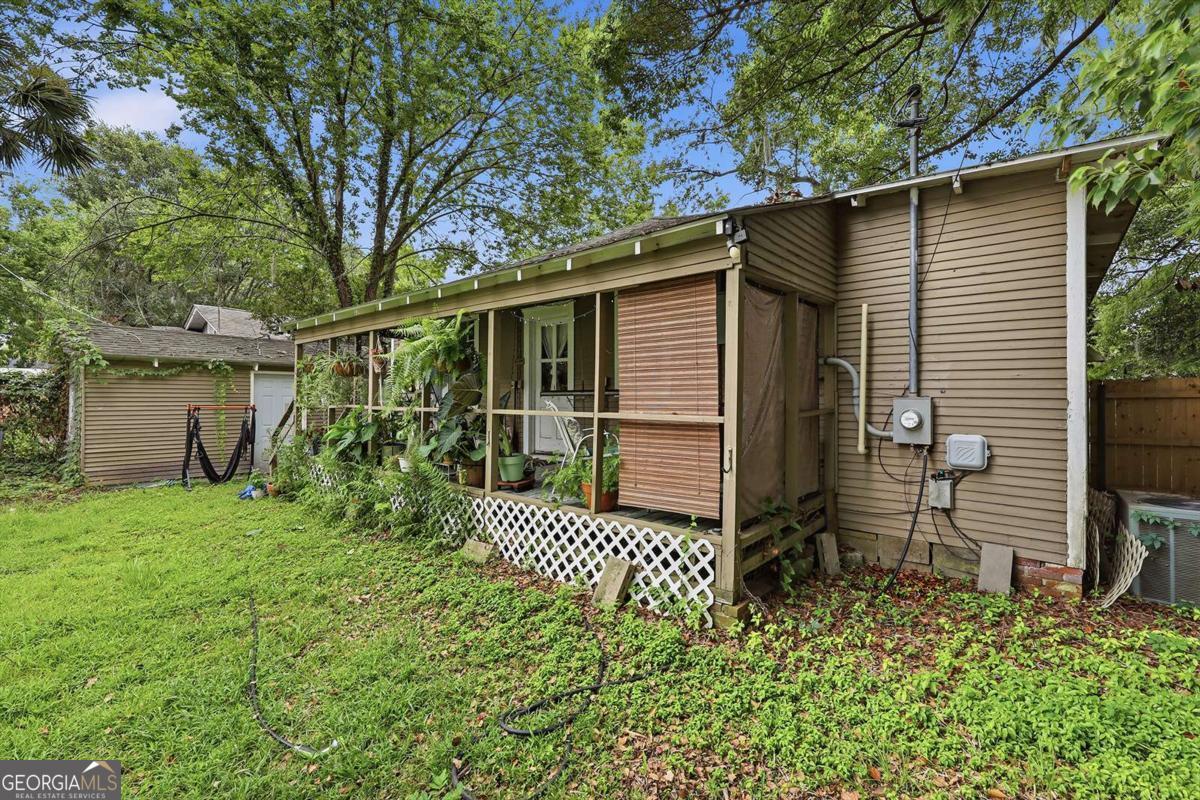 1218 E 48th Street Property Photo 41