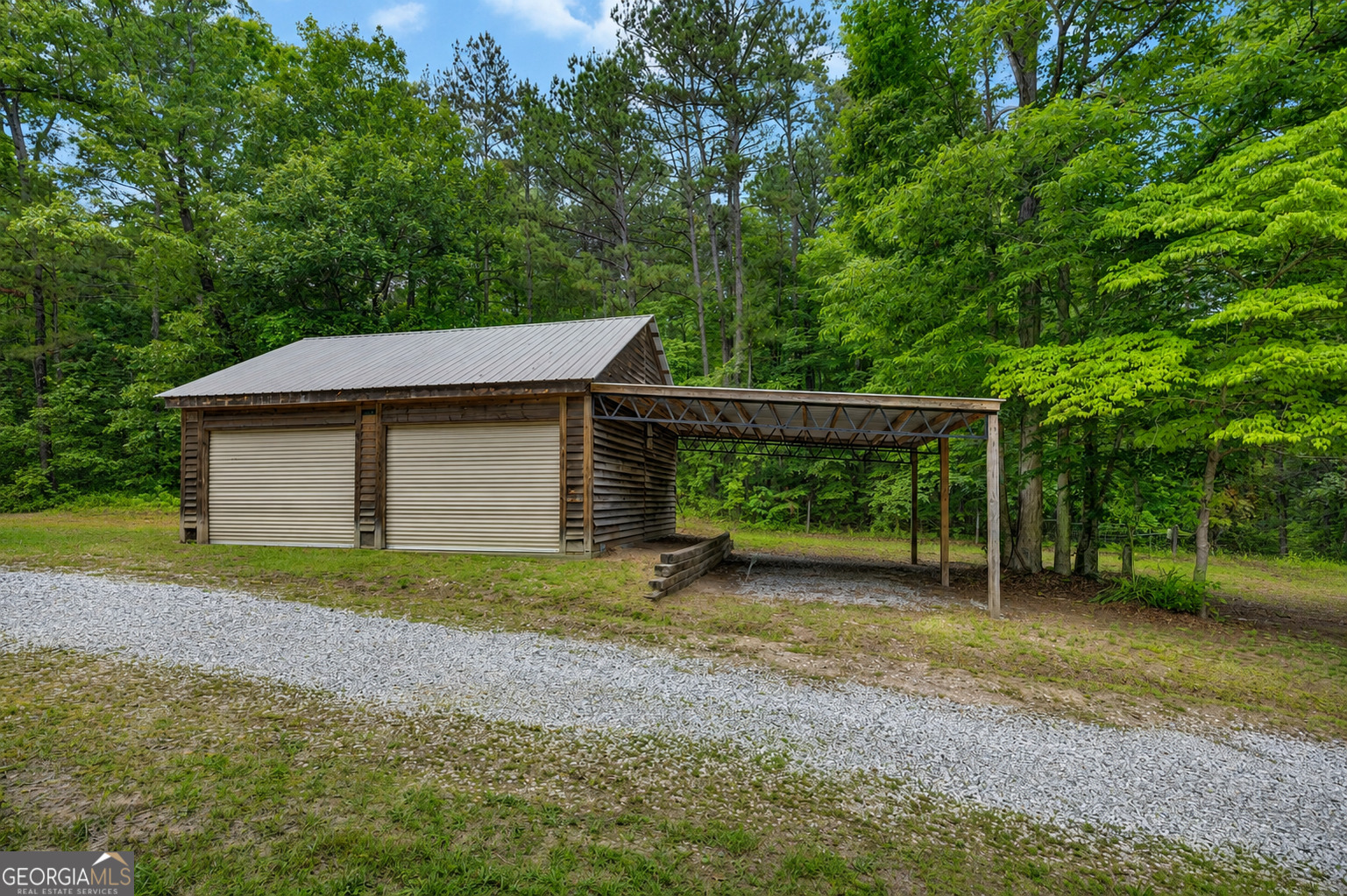 560 Hawks Trail Property Photo 4