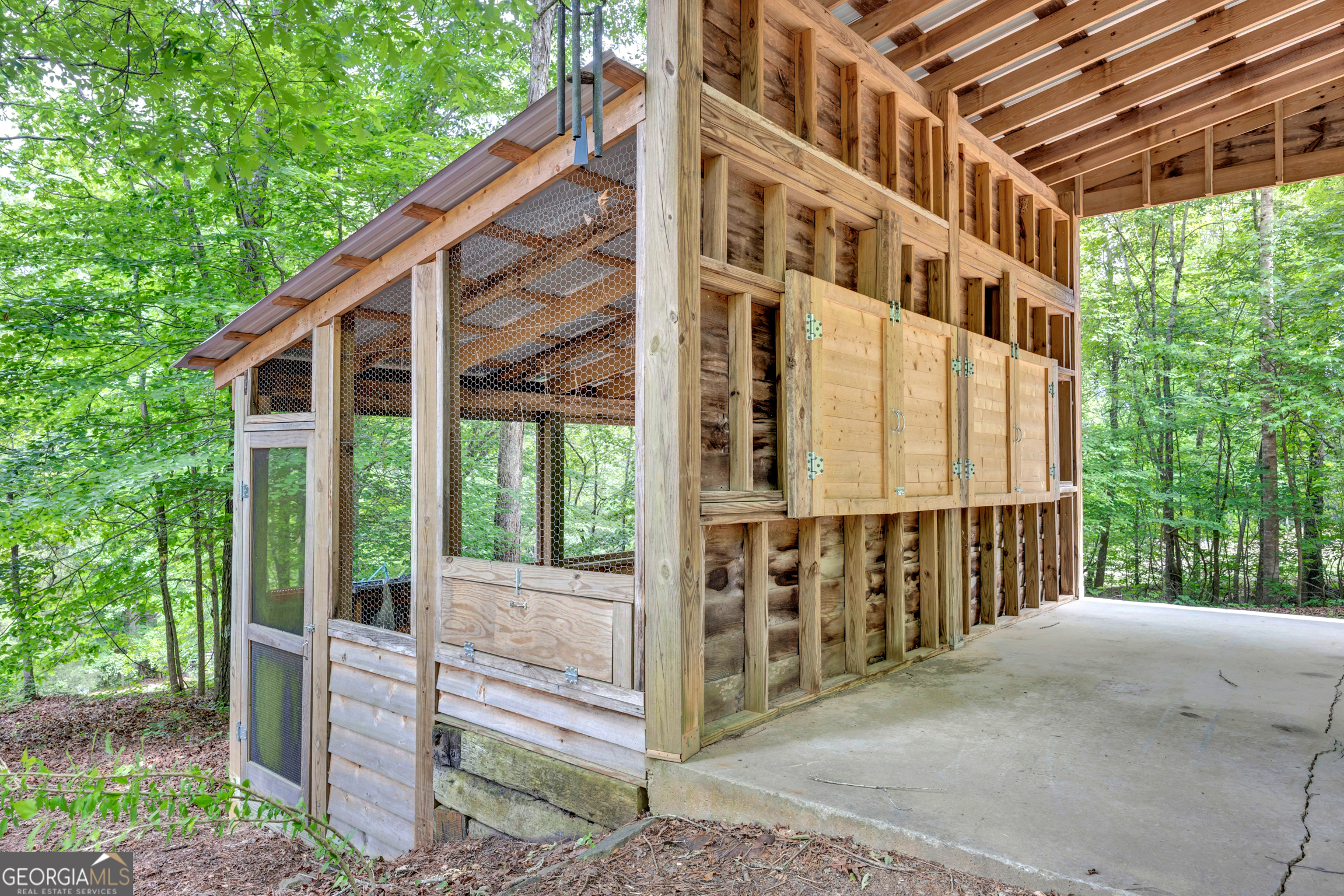 560 Hawks Trail Property Photo 12