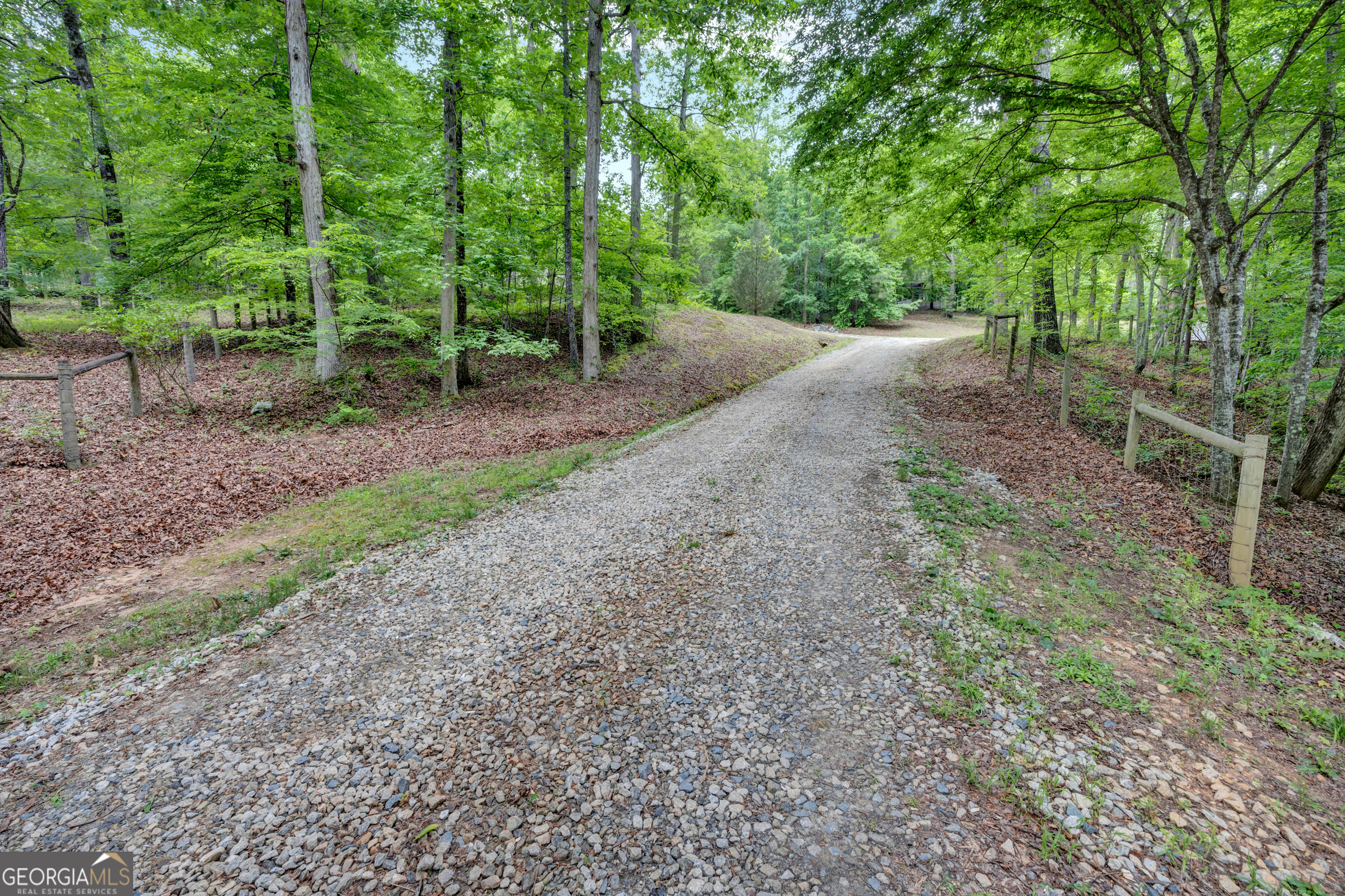 560 Hawks Trail Property Photo 13