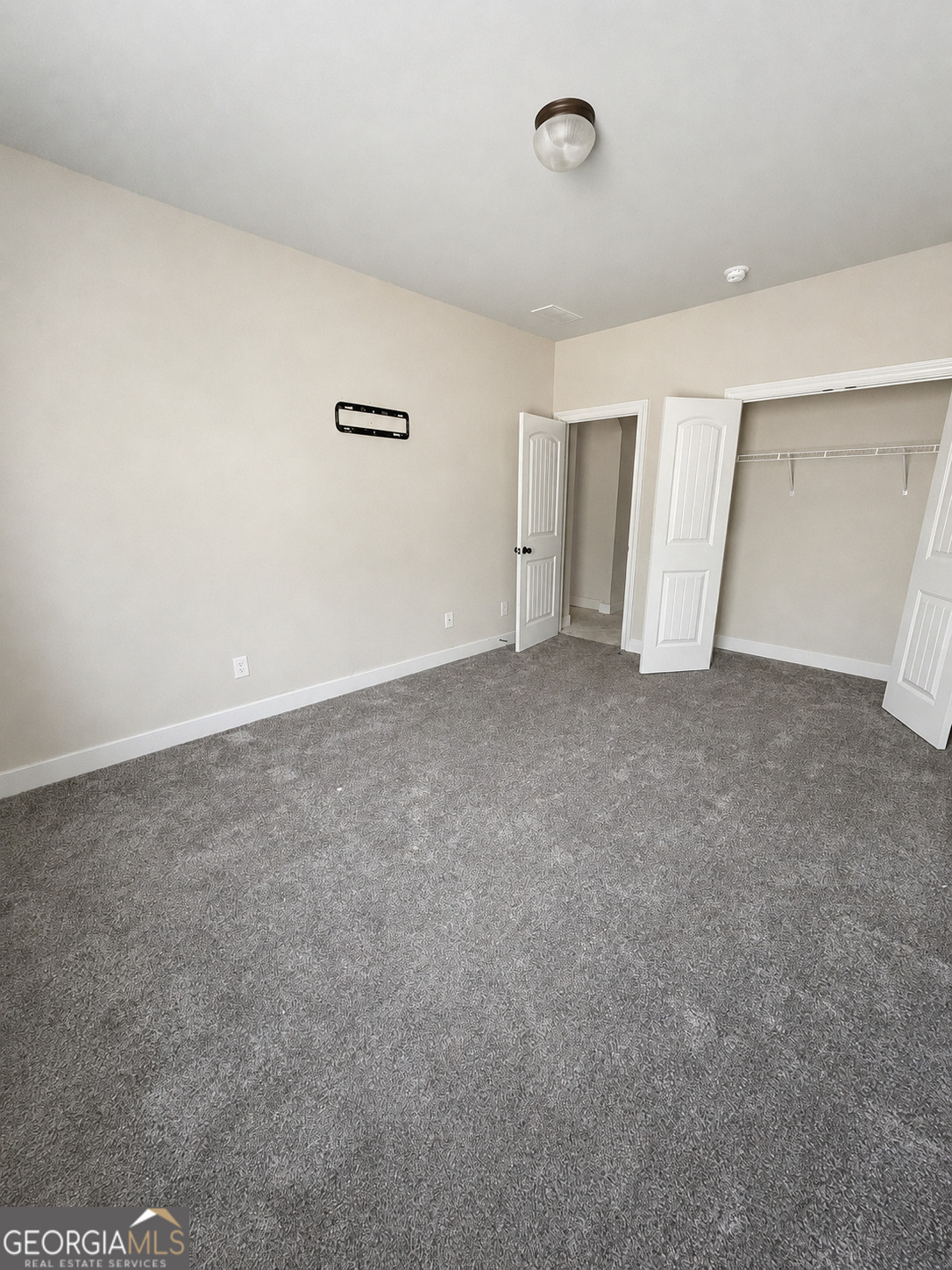 9159 Dover Street Property Photo 7