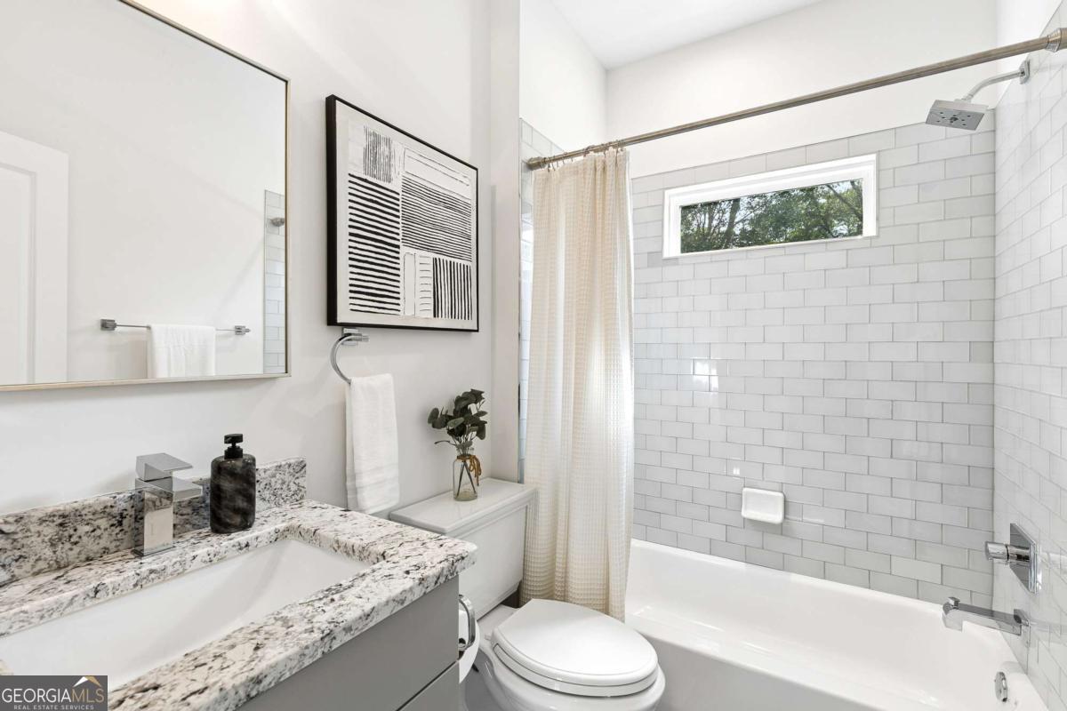 1392 Rupert Road Property Photo 40