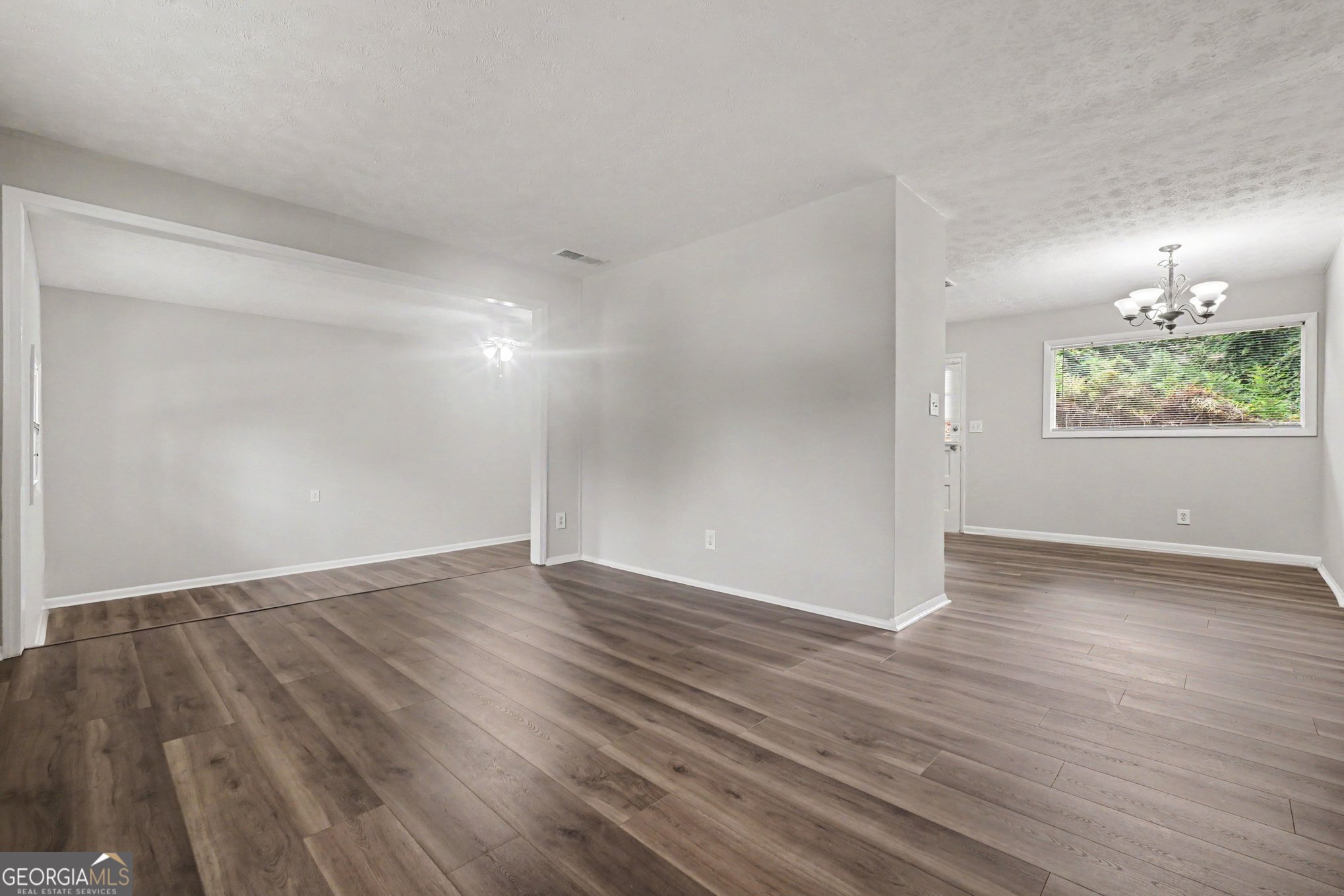 1315 Pineglen Drive Property Photo 6