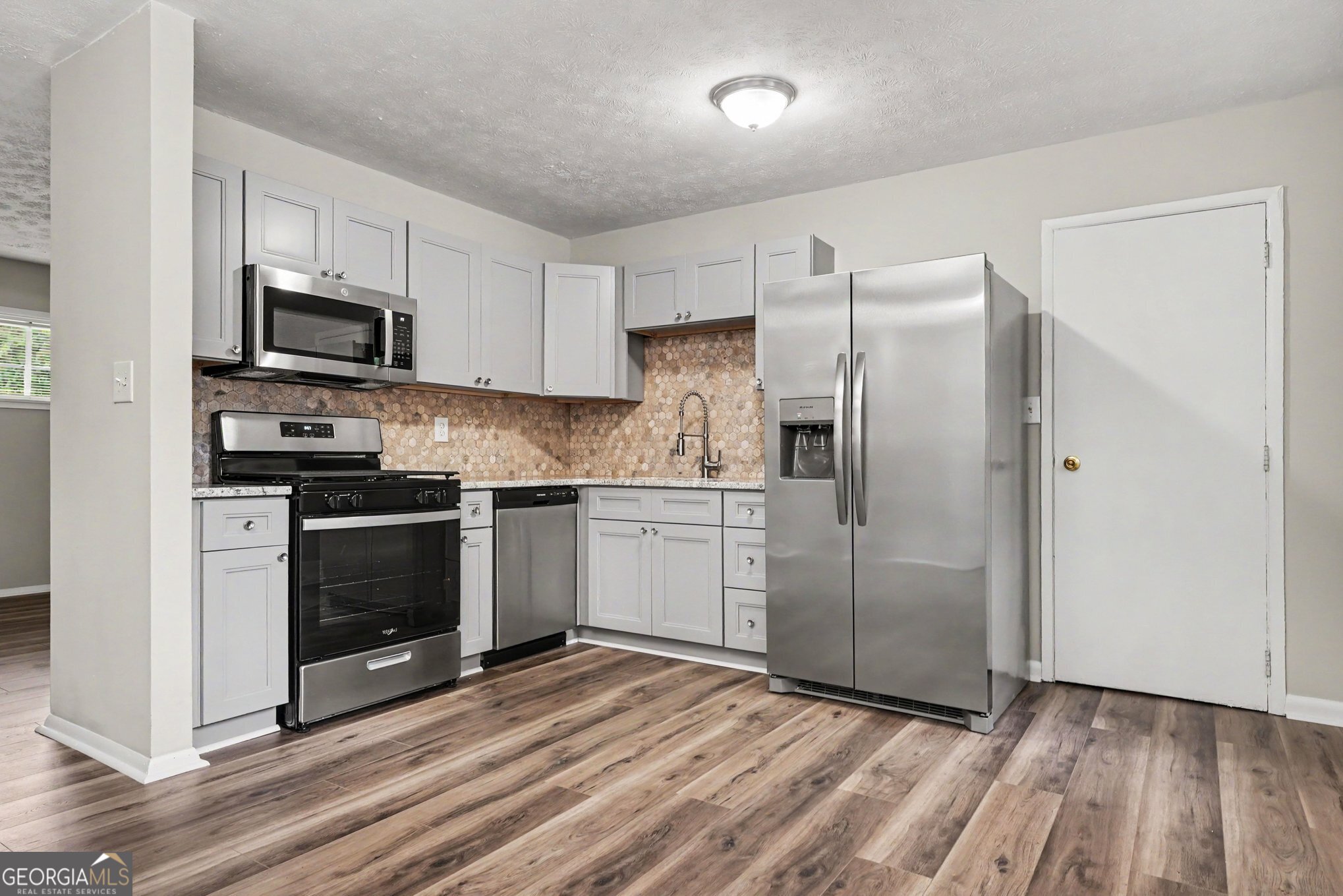 1315 Pineglen Drive Property Photo 8