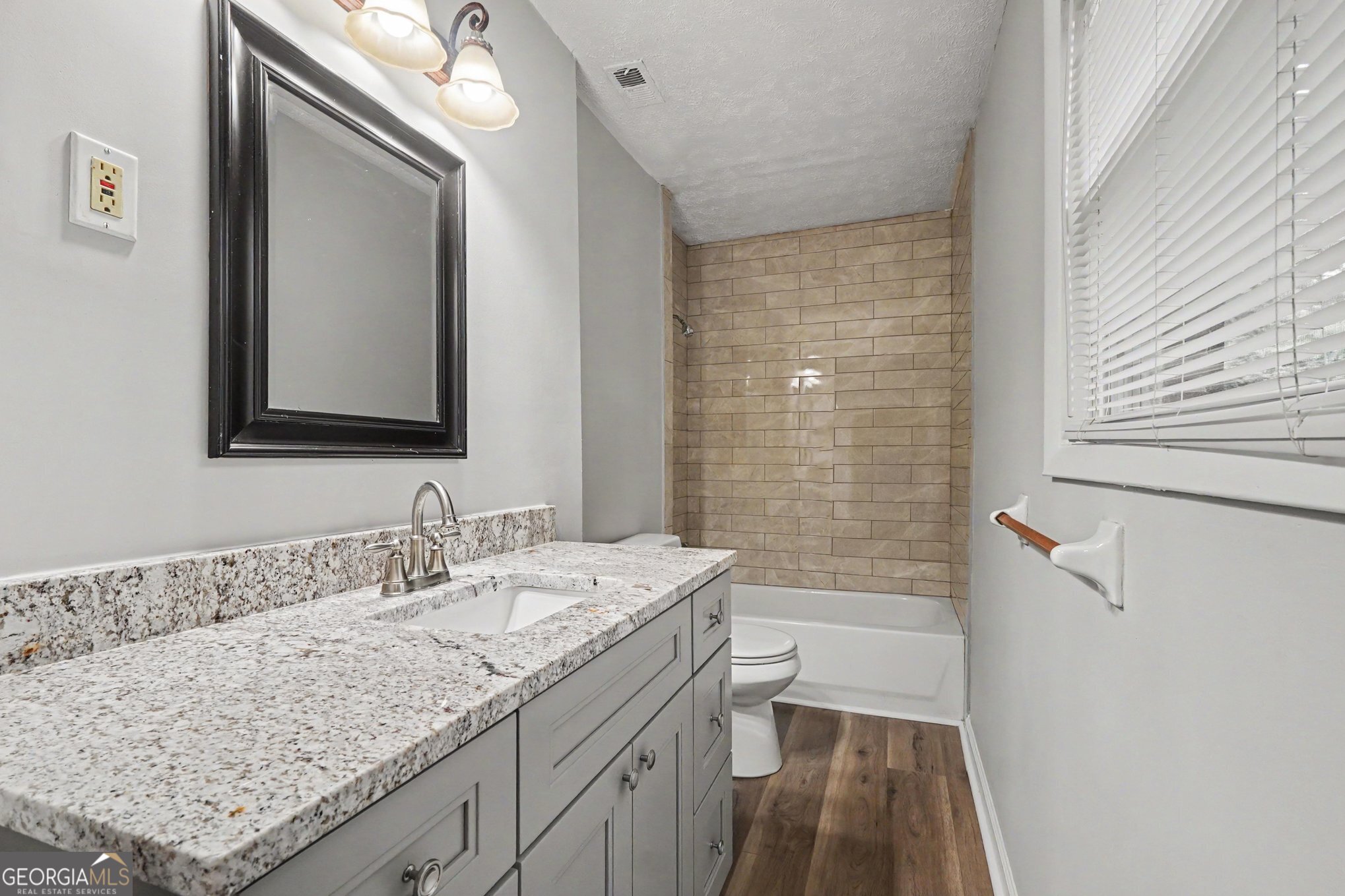 1315 Pineglen Drive Property Photo 11