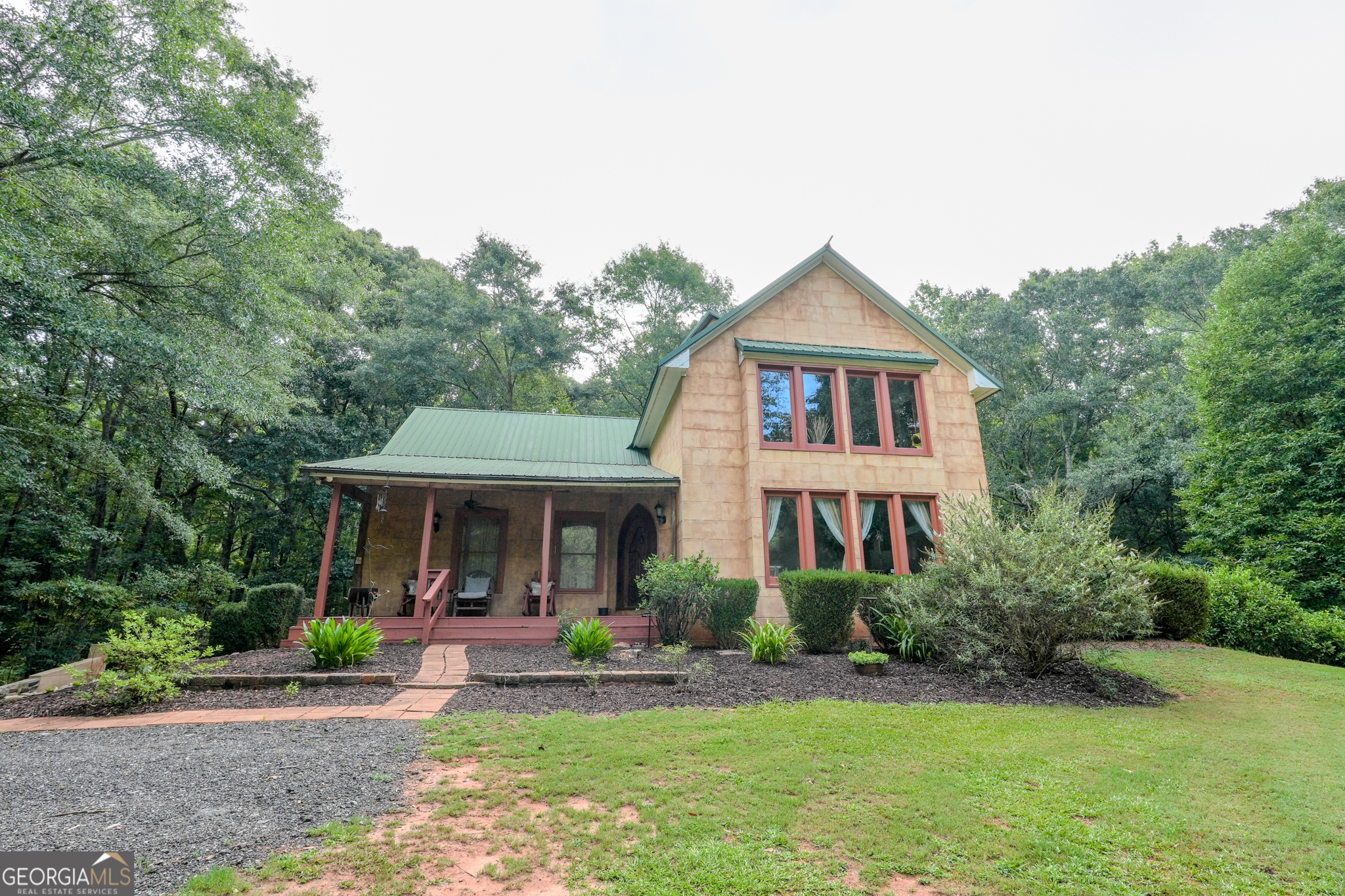 5642 Hwy 212 Property Photo 1