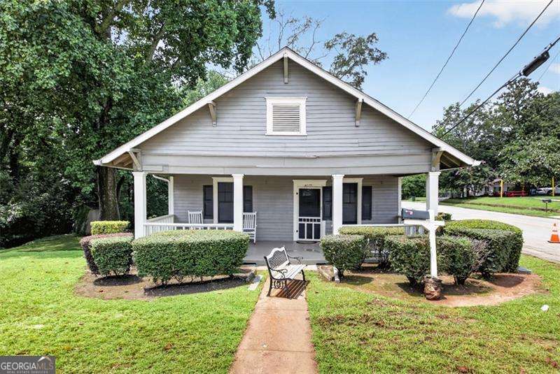 1070 Forrest Avenue Property Photo 1