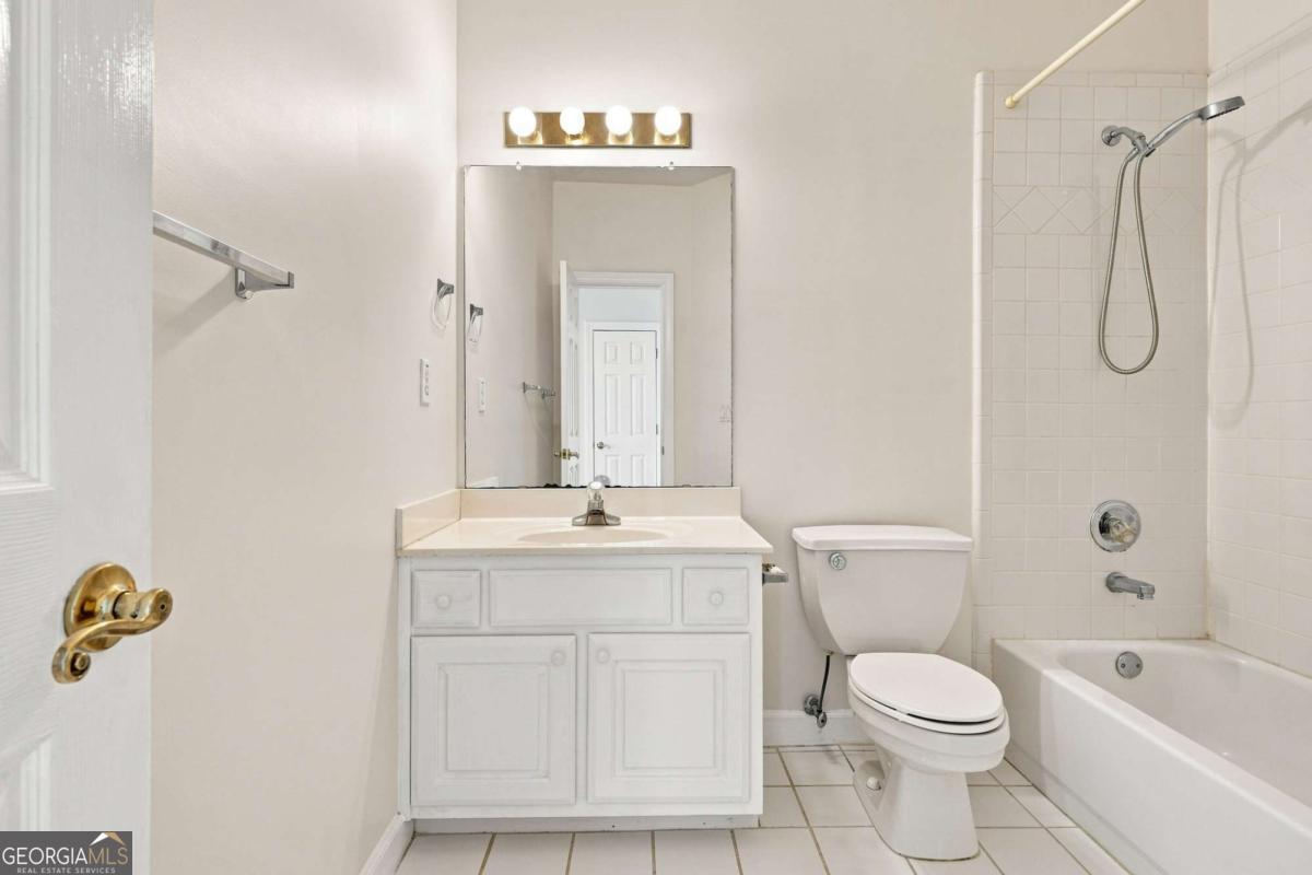 315 Arbor Creek Trail Property Photo 41
