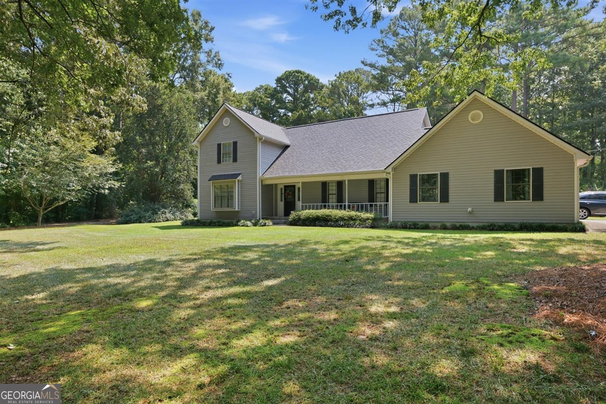 147 Beaver Ridge Circle Property Photo 1