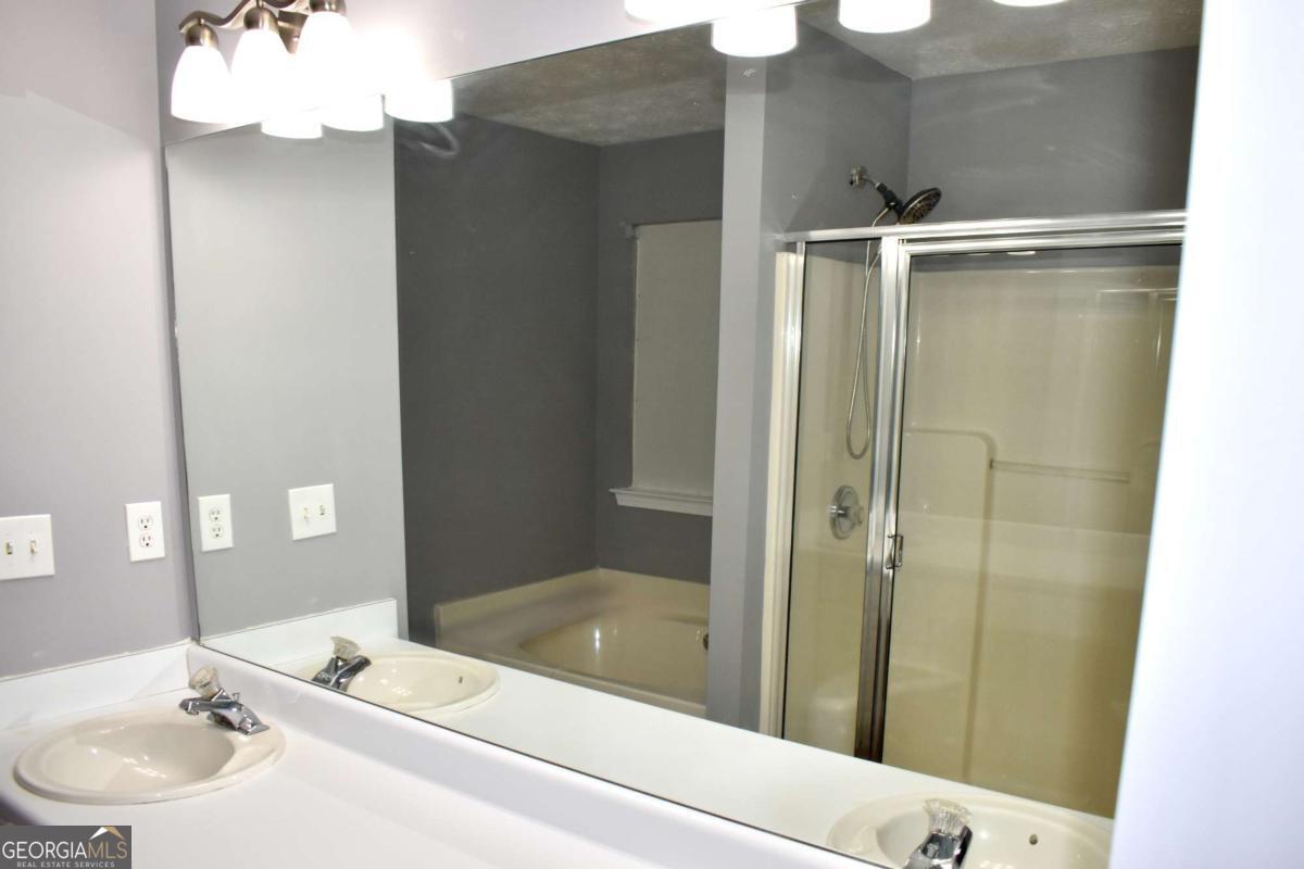 260 Hulan Way Property Photo 17