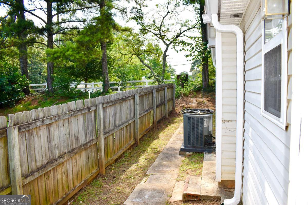 260 Hulan Way Property Photo 23