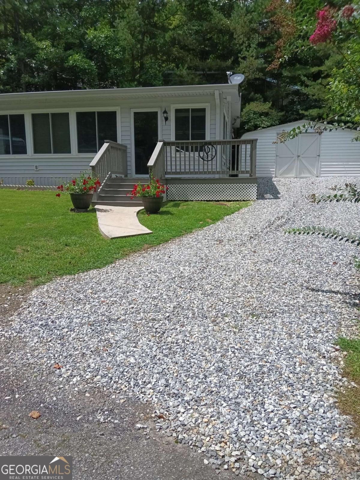 207 Canyon Pass Property Photo 2