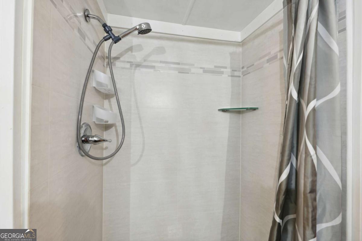 207 Canyon Pass Property Photo 11