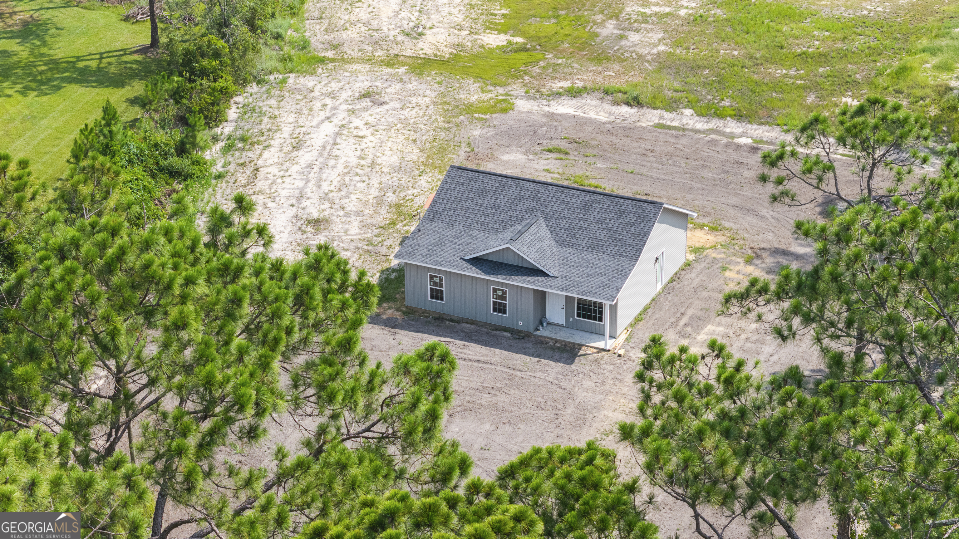 77 Gail Property Photo 1