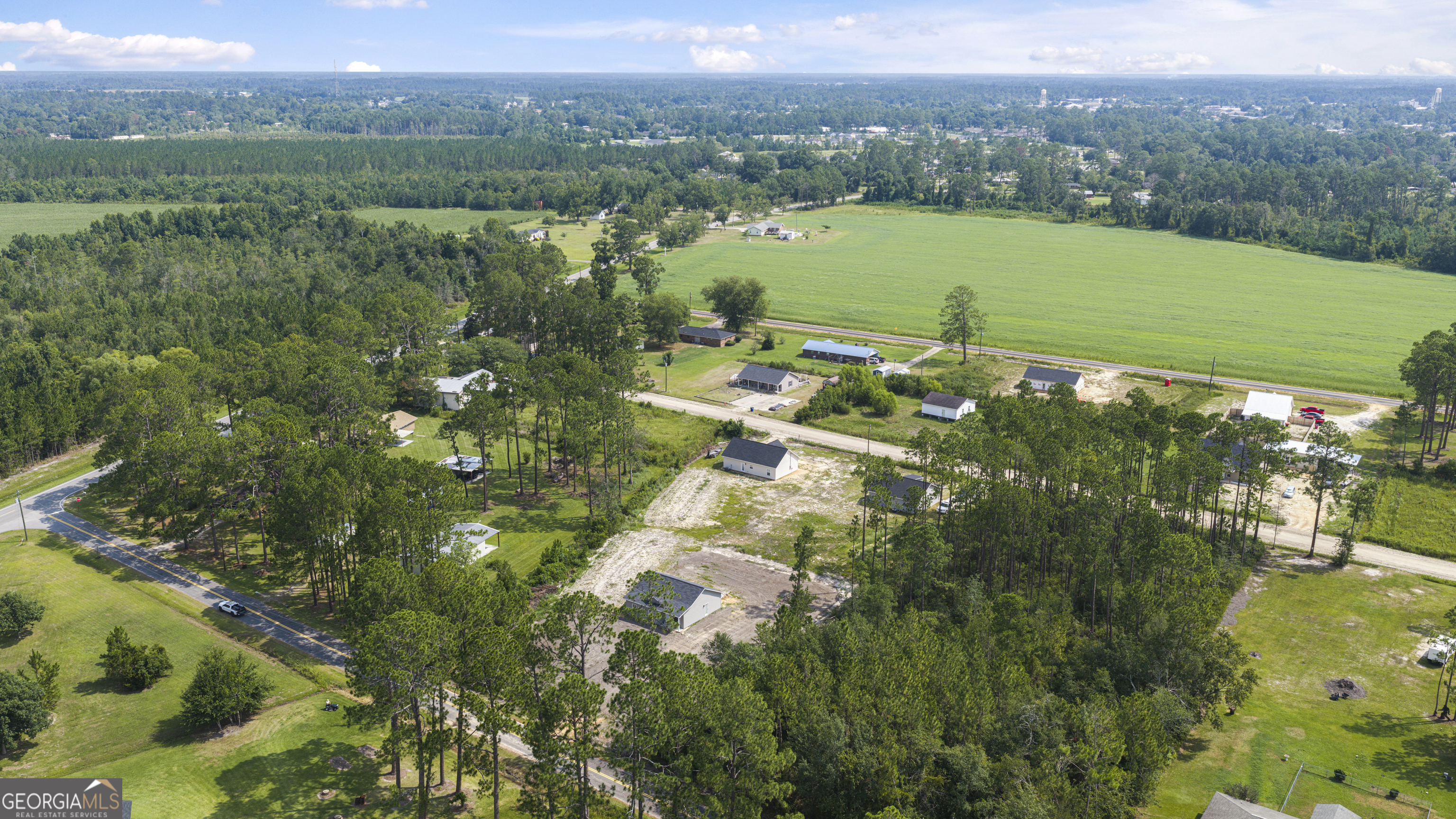 77 Gail Property Photo 2