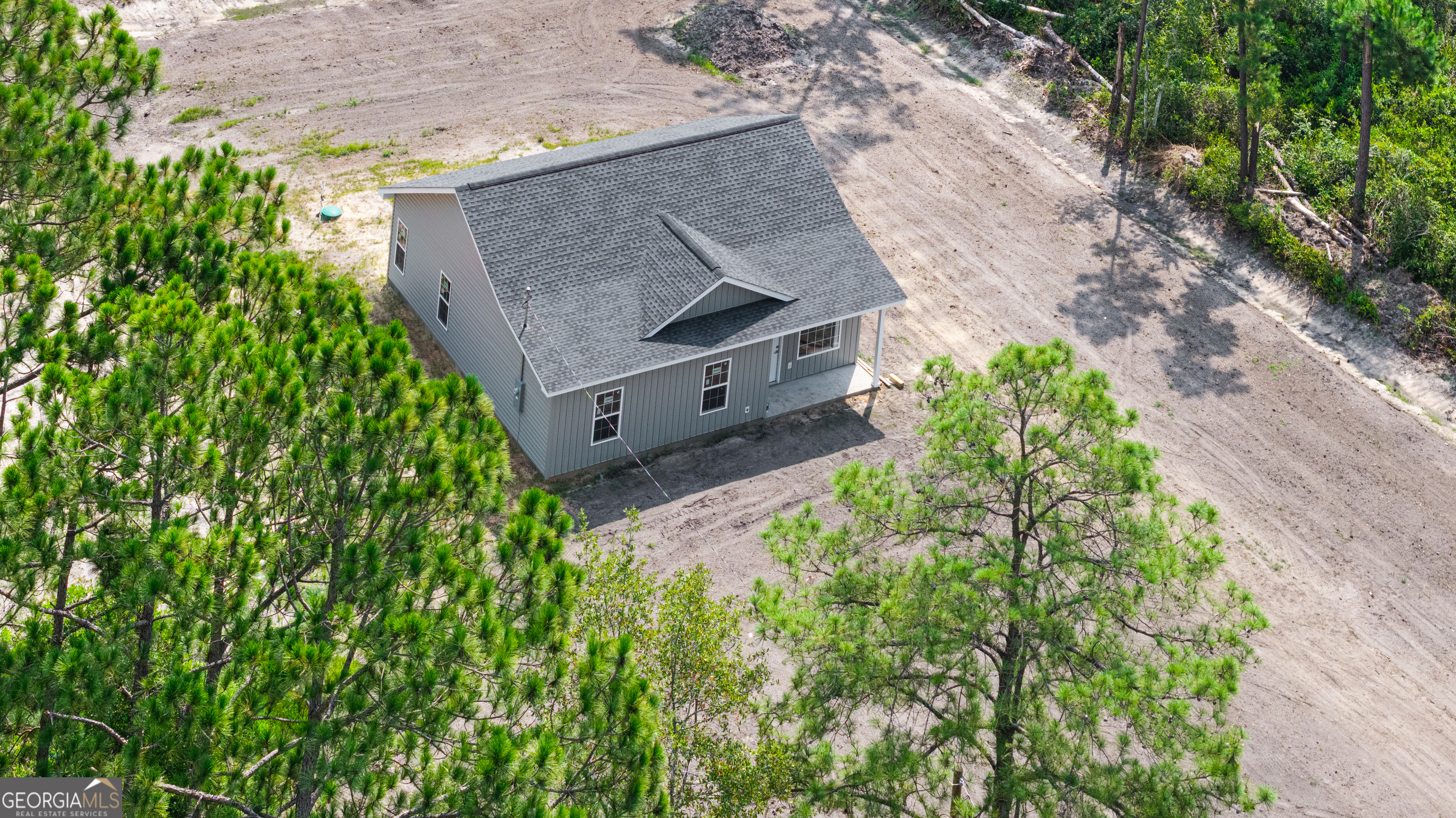 77 Gail Property Photo 3
