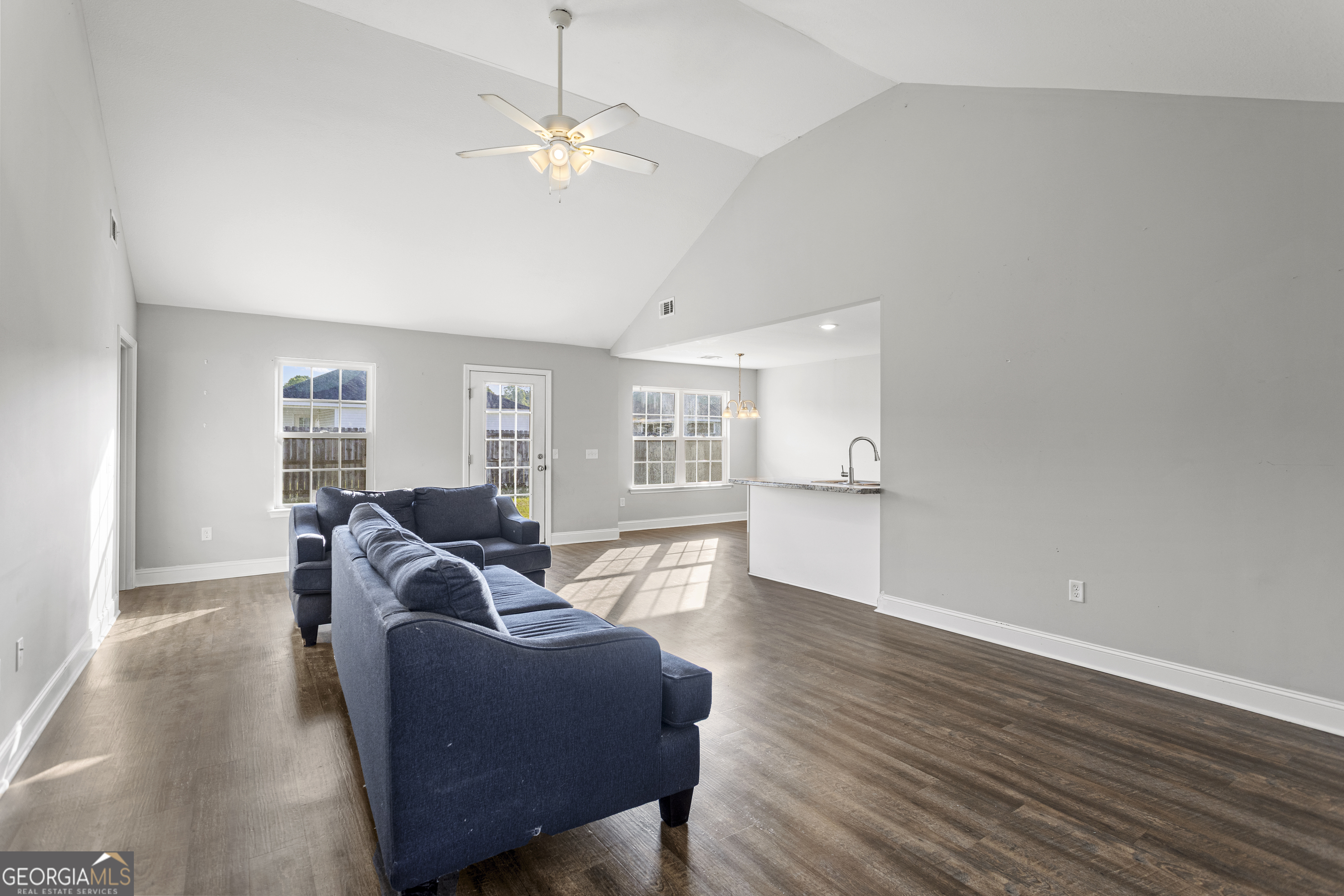6001 Virginia Pine Avenue Property Photo 11
