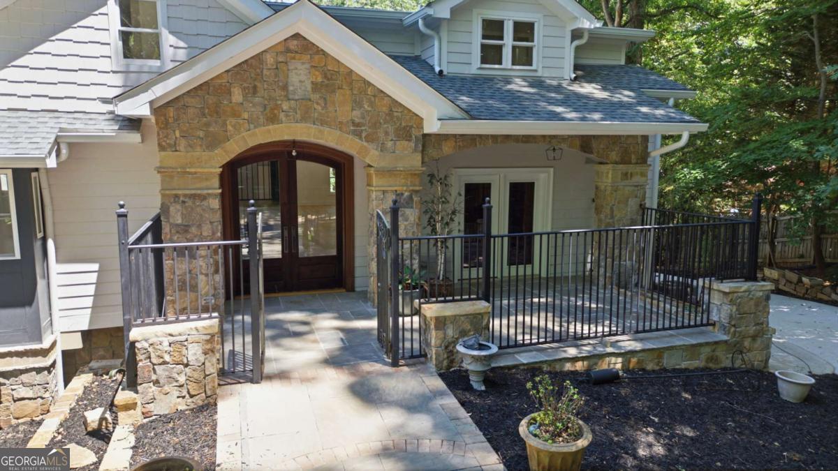 4039 Tall Pine Drive Property Photo 6