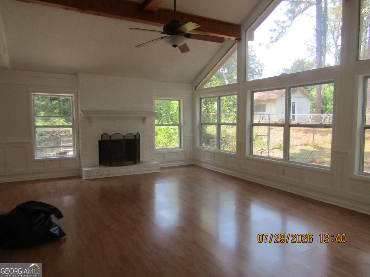 513 Juniper Way Property Photo 1