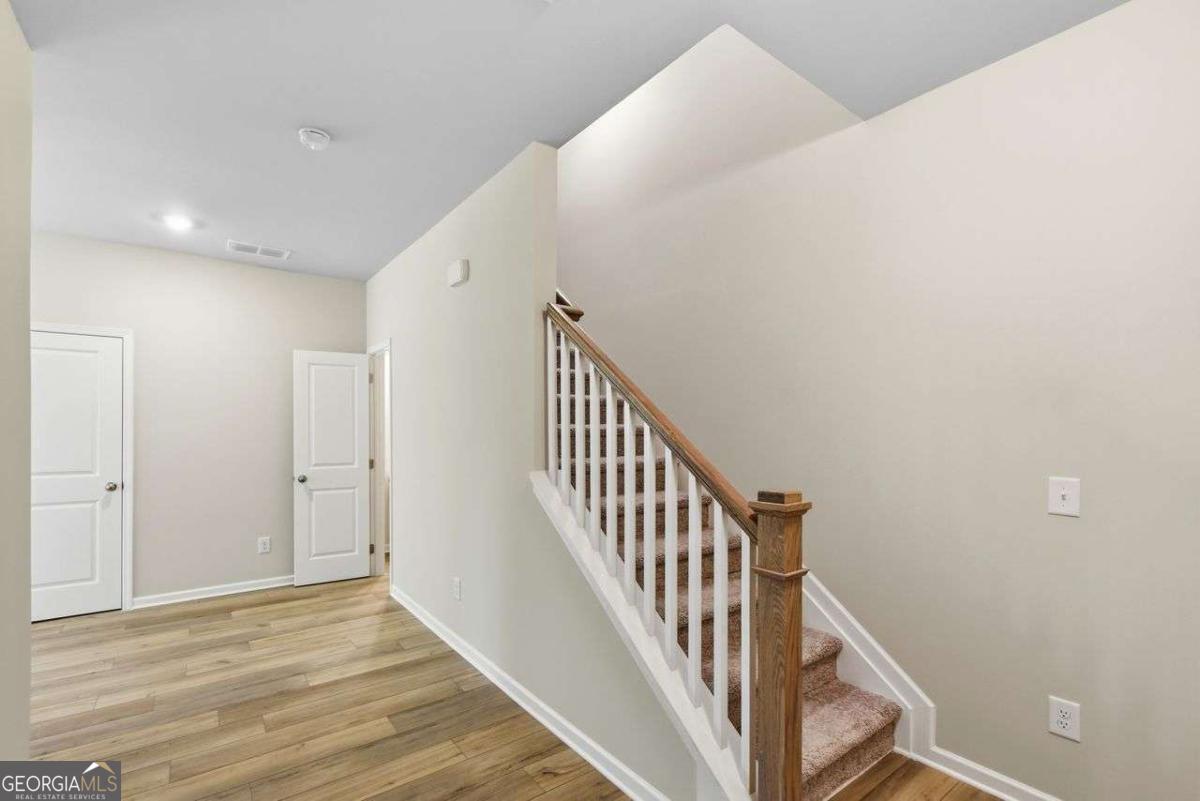 54 Umber Lane Property Photo 12