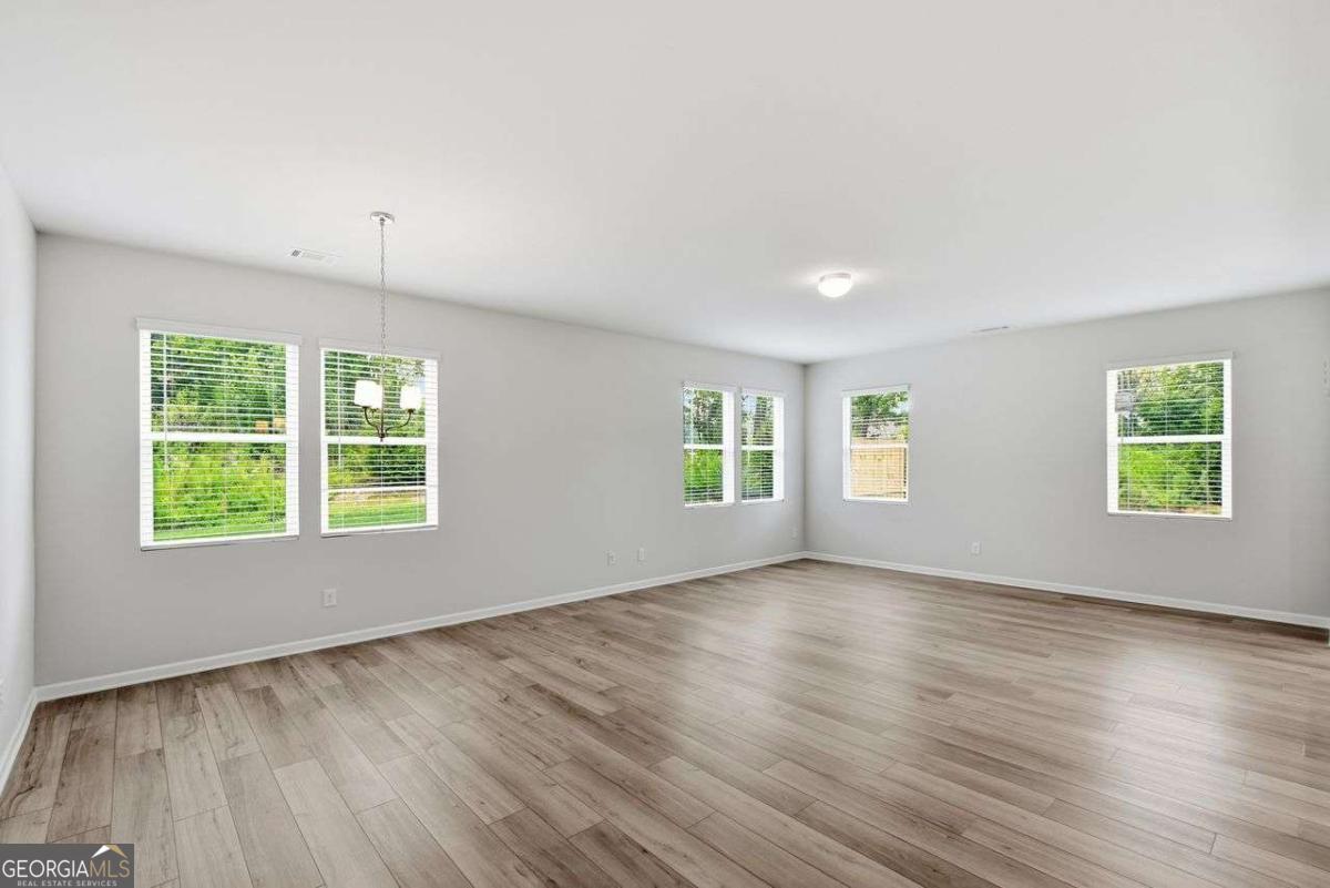 54 Umber Lane Property Photo 18