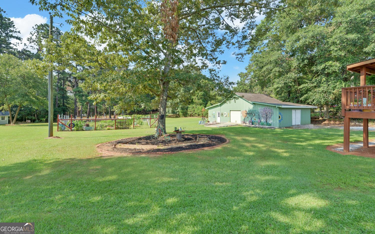 148 Brown Circle Property Photo 5