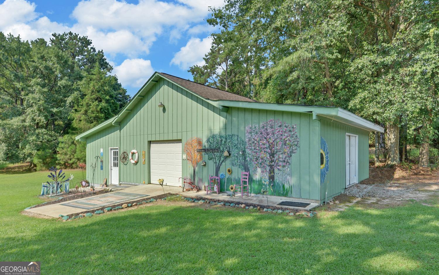 148 Brown Circle Property Photo 8