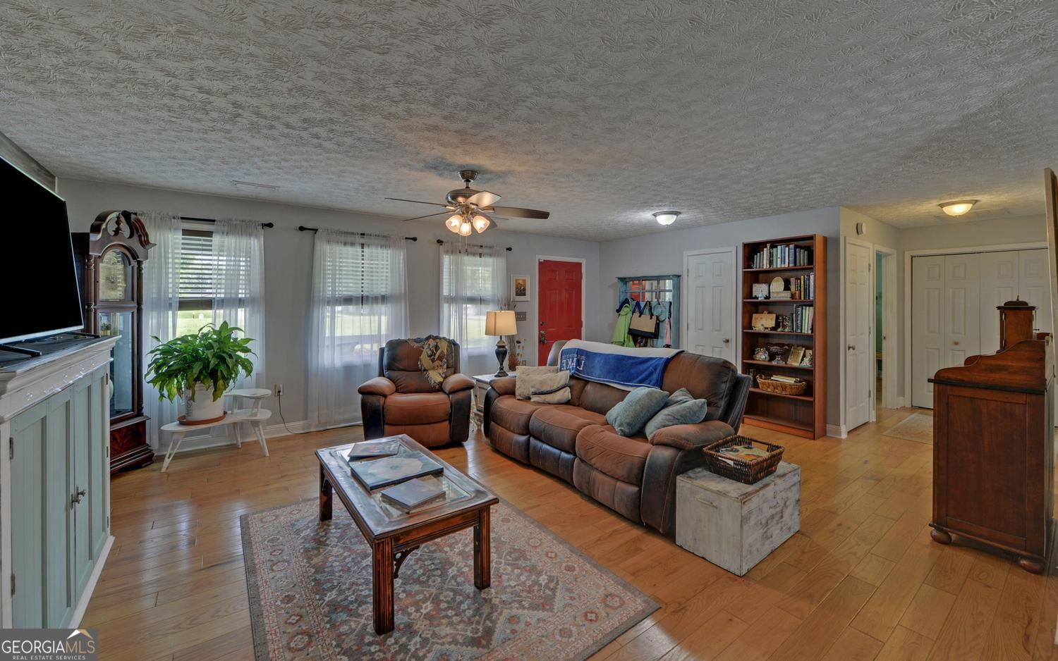 148 Brown Circle Property Photo 18