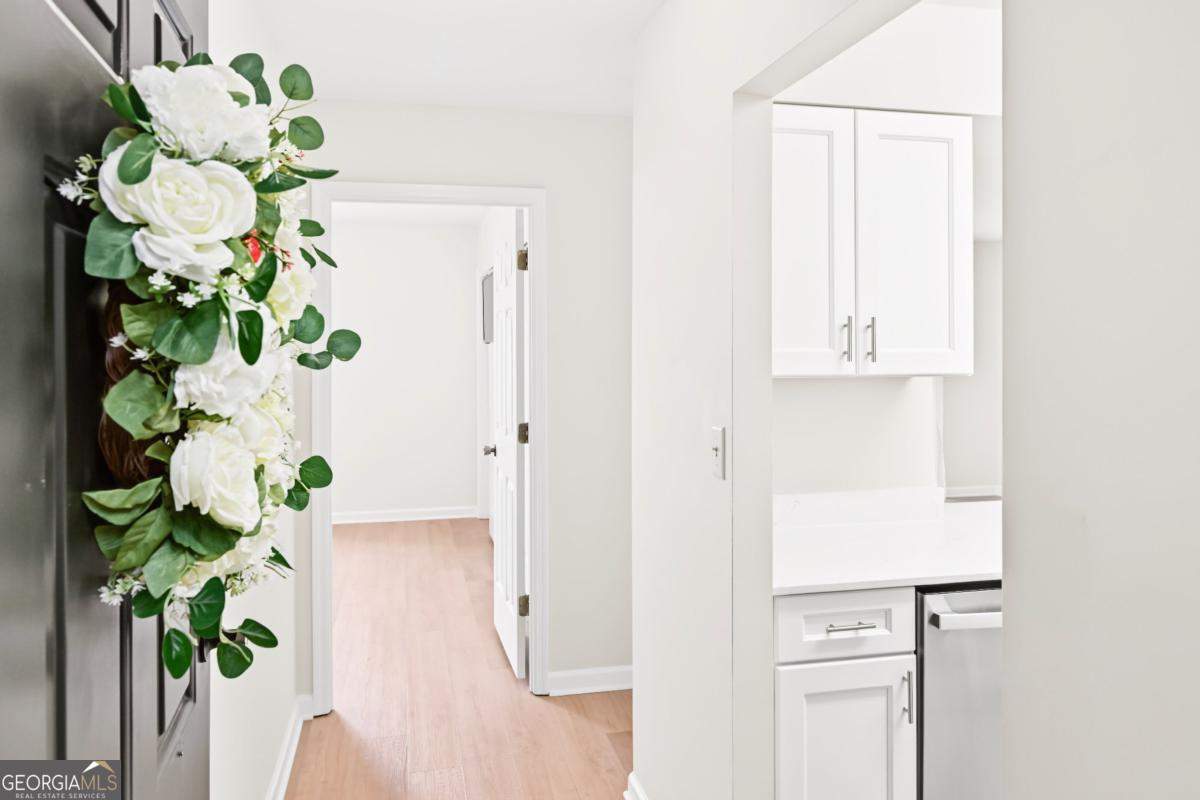 300 Johnson Ferry Road NE # B1007 Property Photo 1