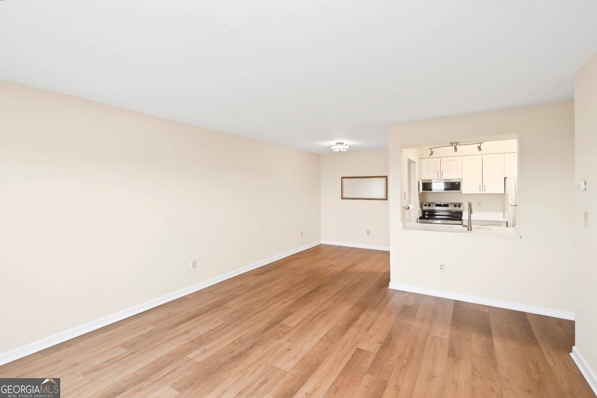 300 Johnson Ferry Road Ne # B1007 Property Photo 9