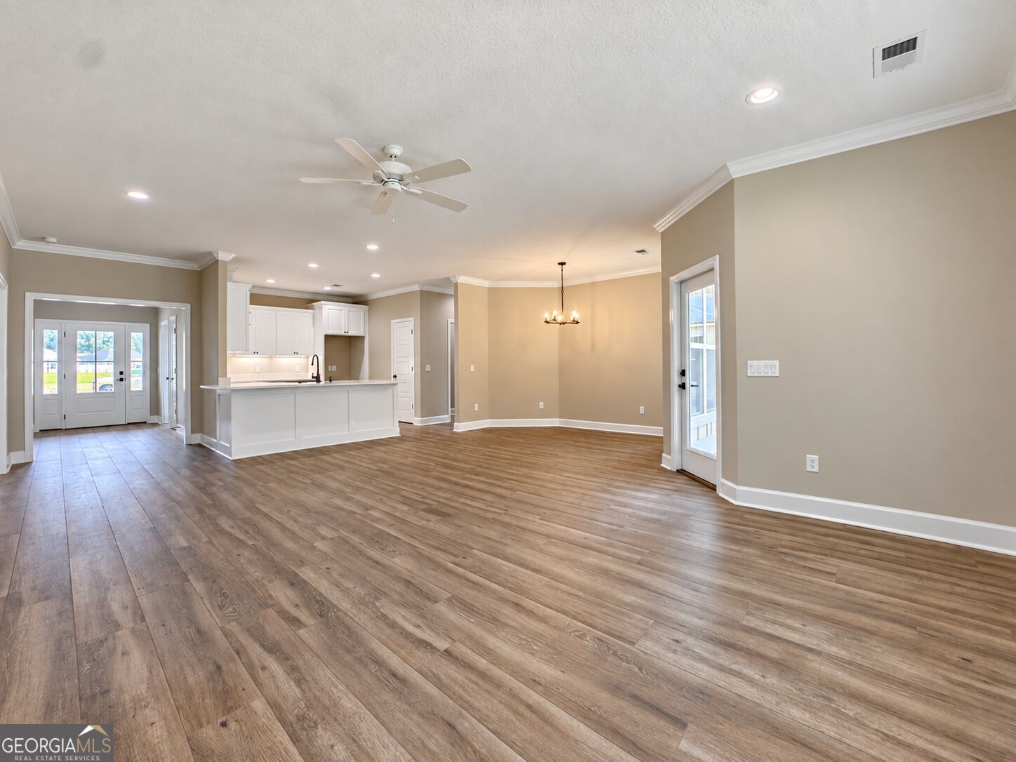 202 Verano Street Property Photo 8