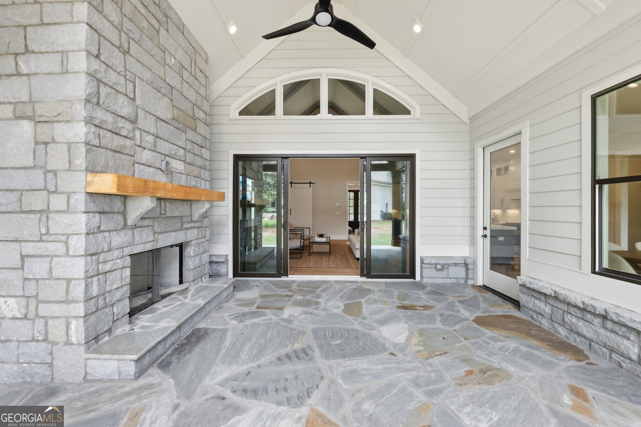 209 Eagles Way Property Photo 5