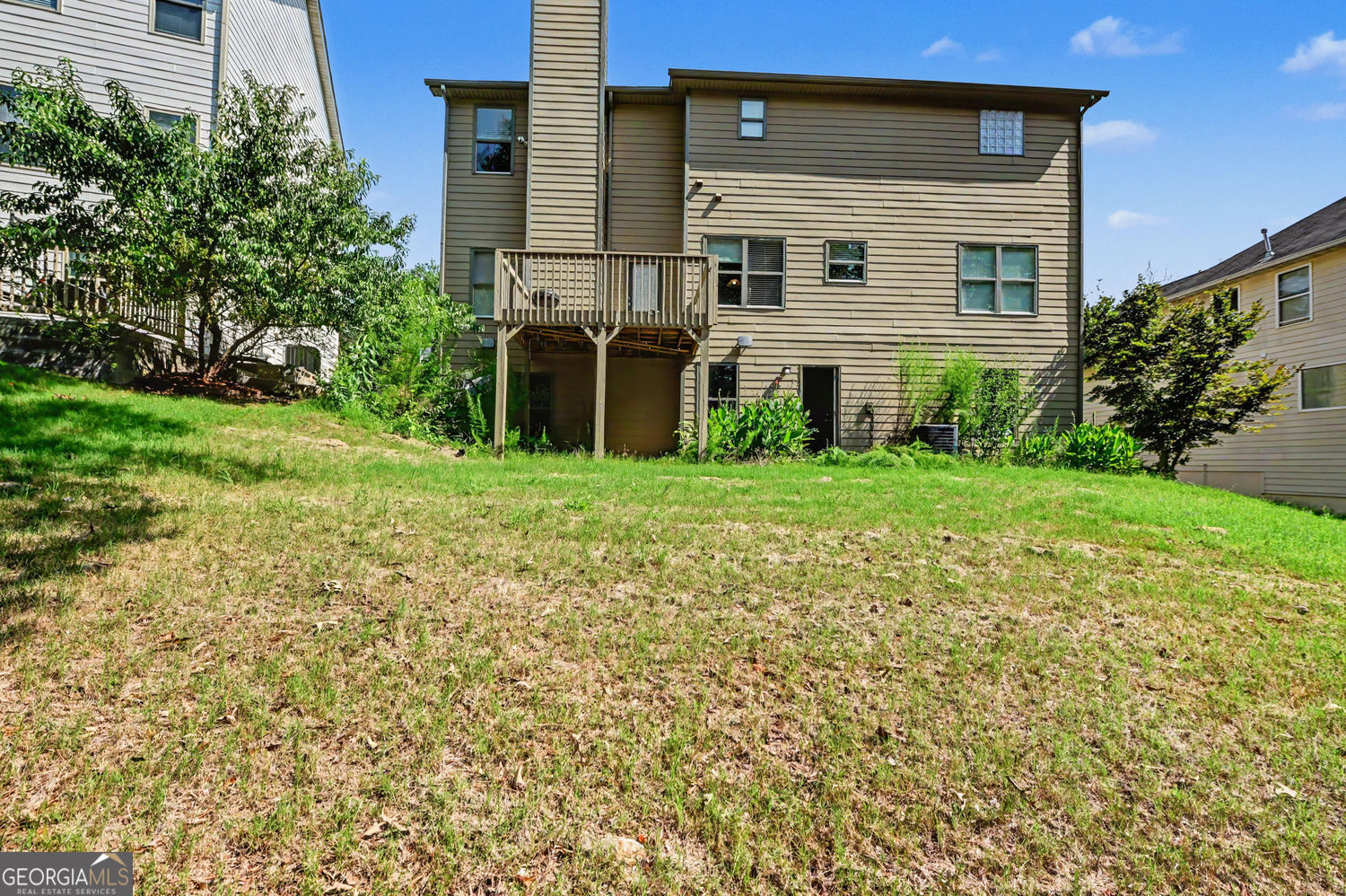 1230 Grey Rock Way Property Photo 2