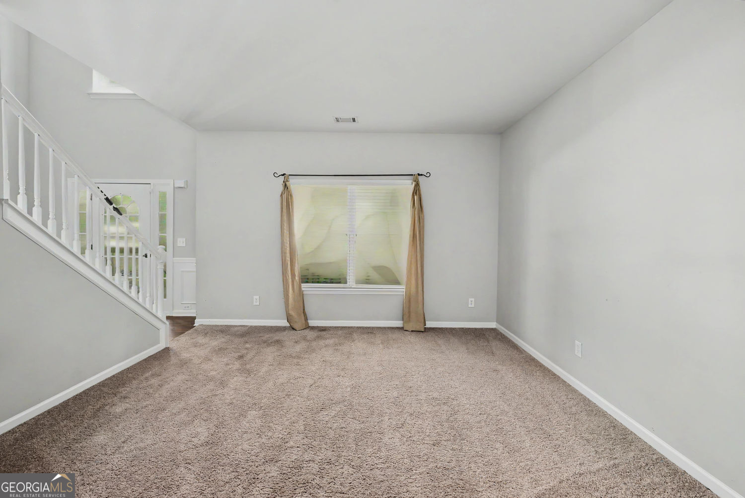 1230 Grey Rock Way Property Photo 10