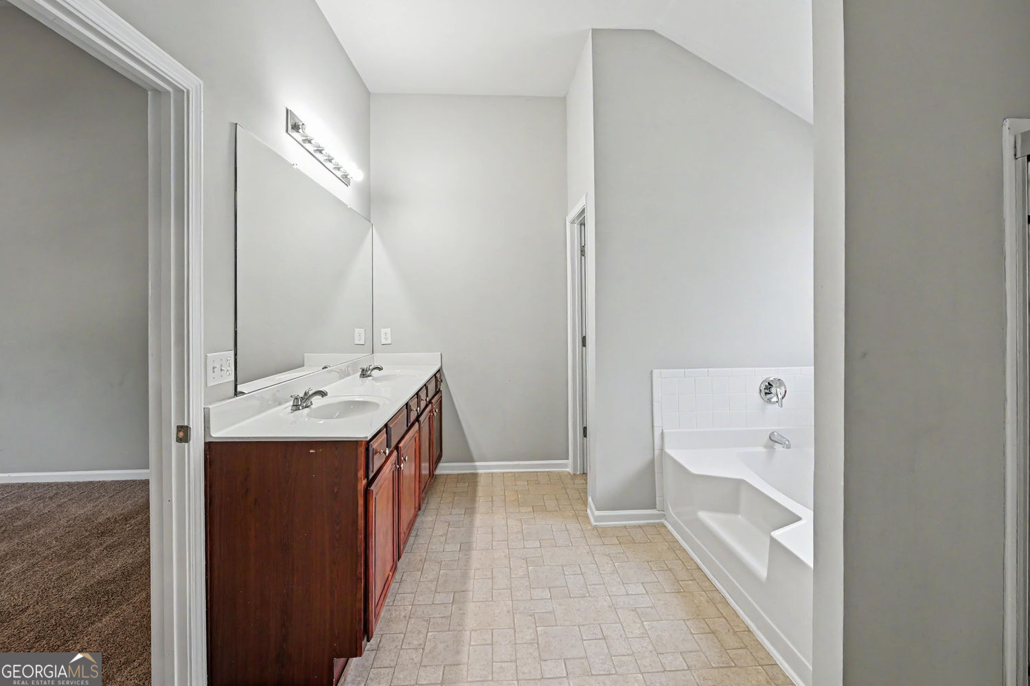 1230 Grey Rock Way Property Photo 19