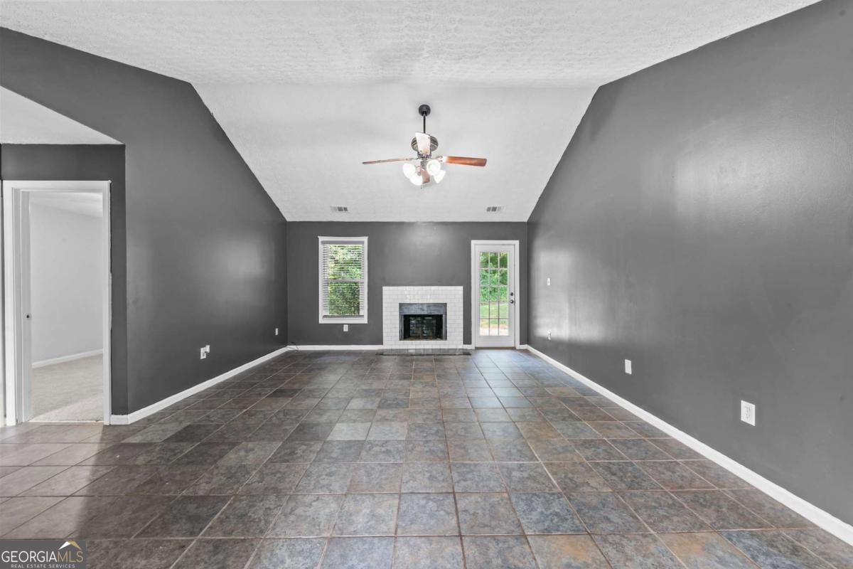 185 Jimmy Reynolds Drive Property Photo 3
