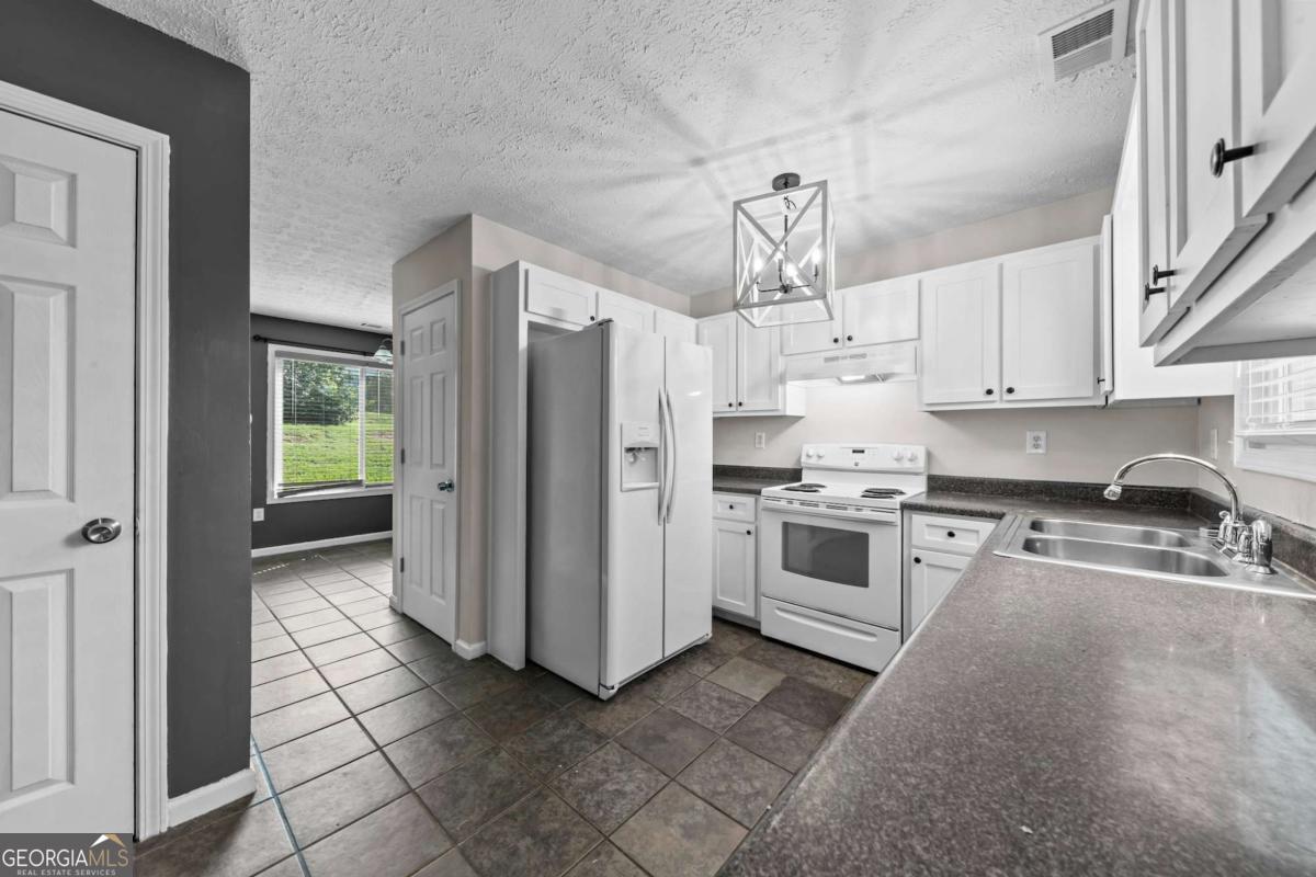 185 Jimmy Reynolds Drive Property Photo 14