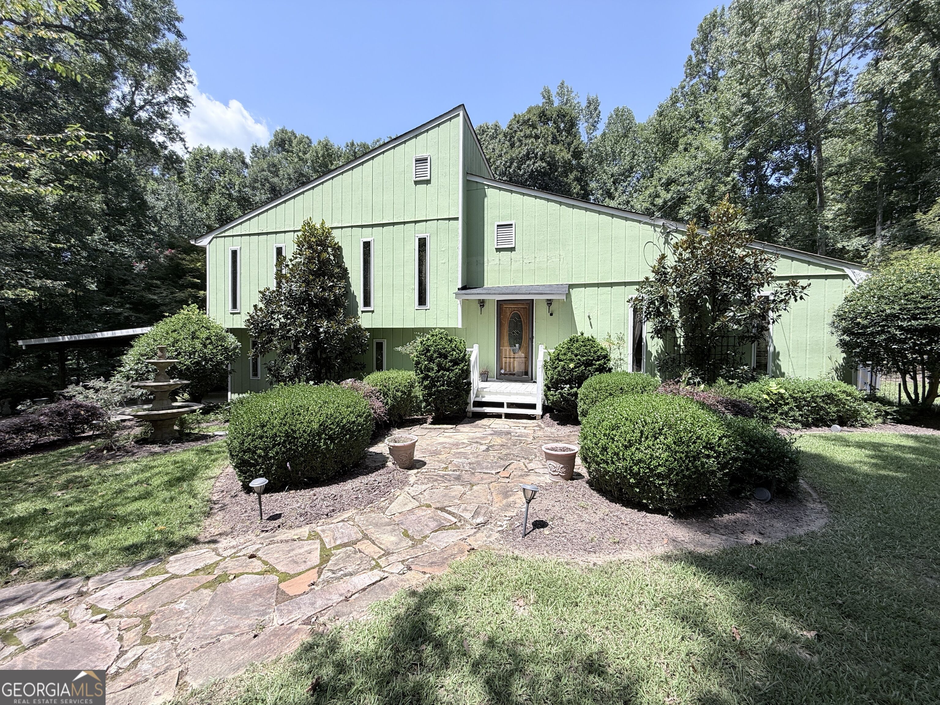 2880 Almand Court Nw Property Photo 1