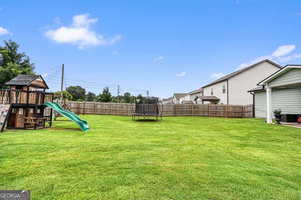 648 Summerfield Lane Property Photo 35