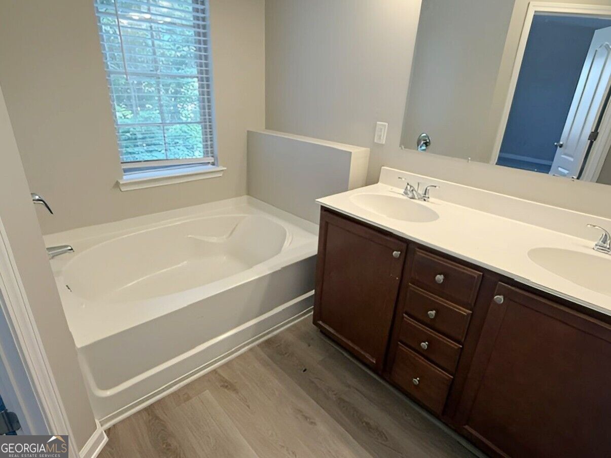 3902 Brockenhurst Drive Property Photo 20