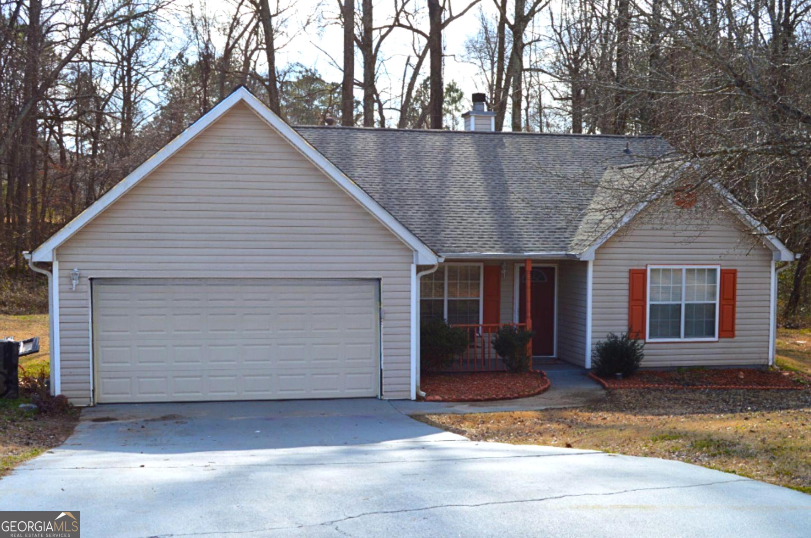 10282 Commons Crossing Property Photo 1