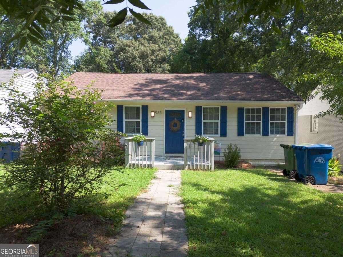 933 Byron Drive SW Property Photo 1
