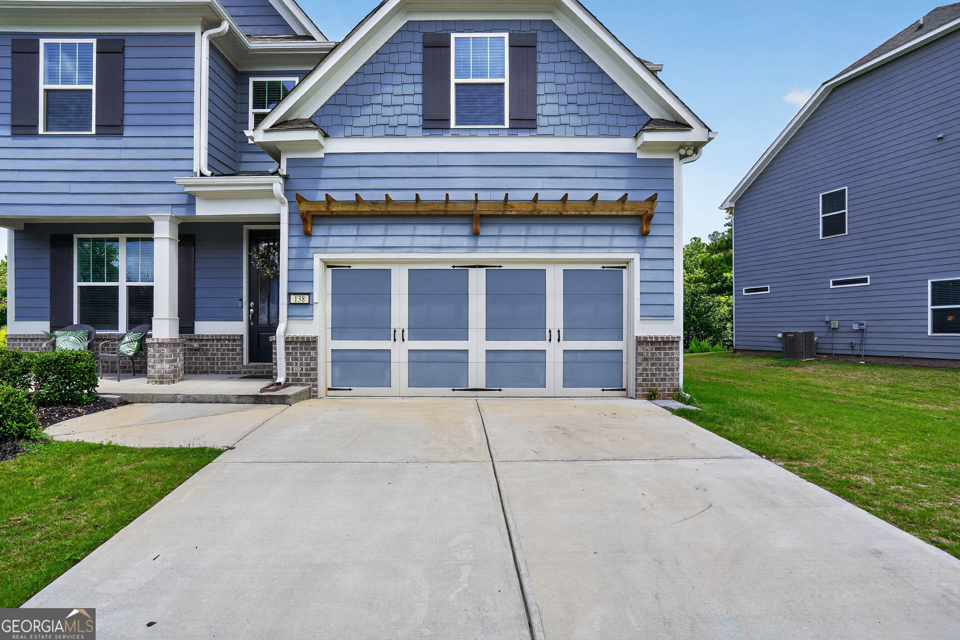 138 Daffodil Landing Property Photo 4