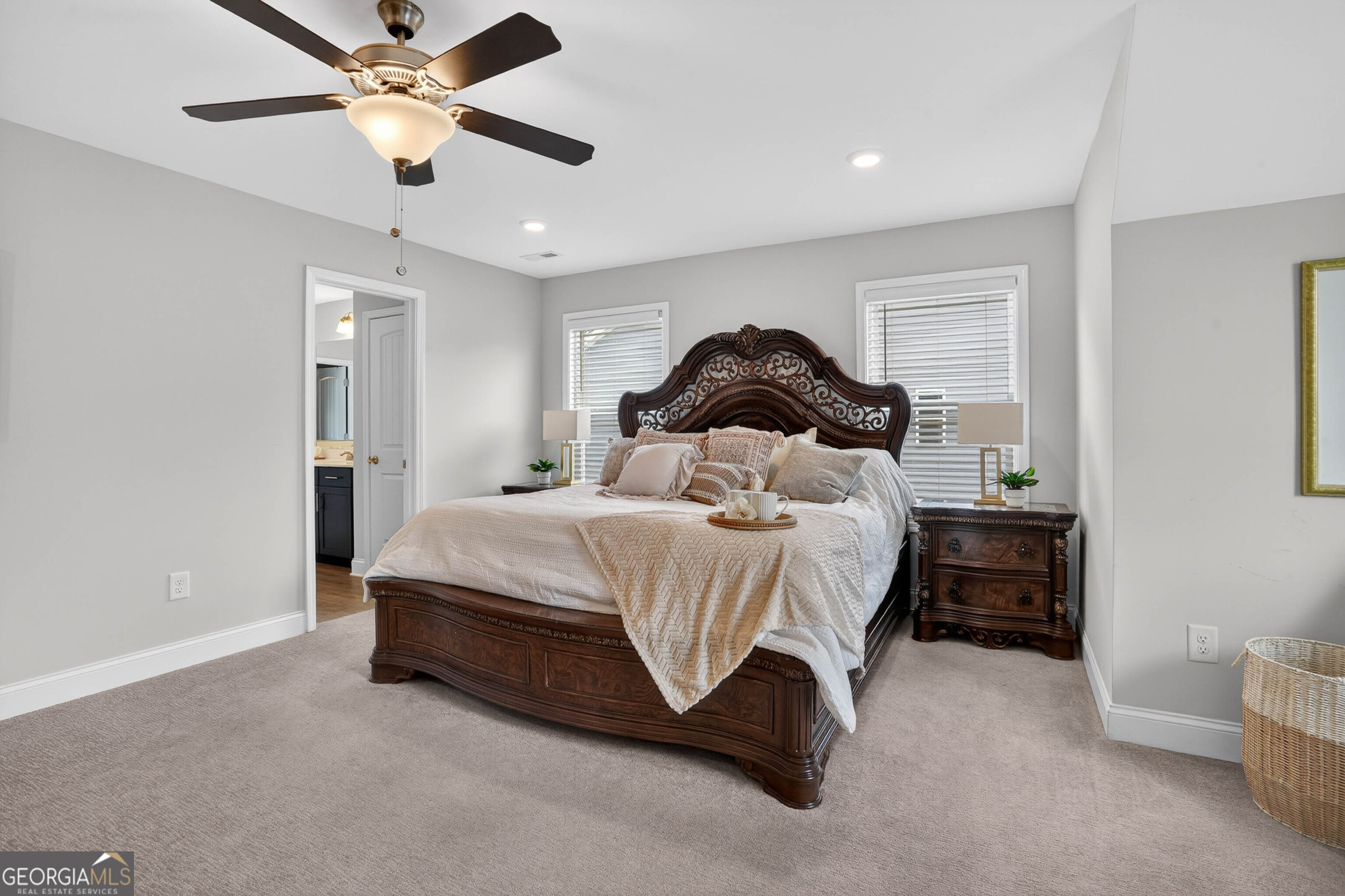 138 Daffodil Landing Property Photo 32