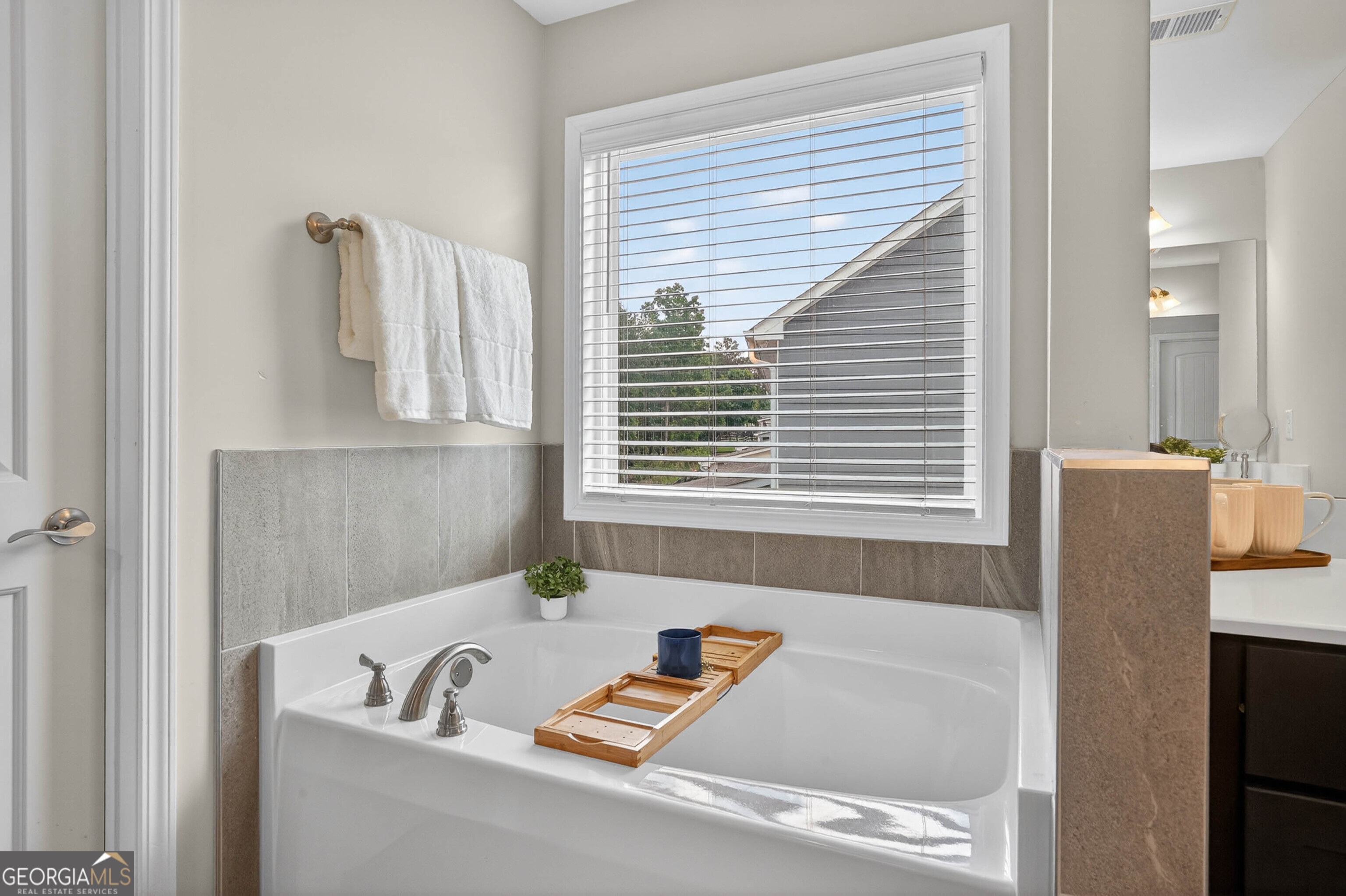 138 Daffodil Landing Property Photo 43