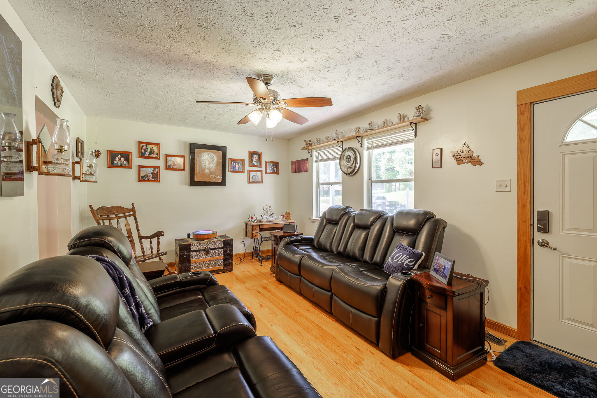 2665 Oak Log Way Property Photo 2